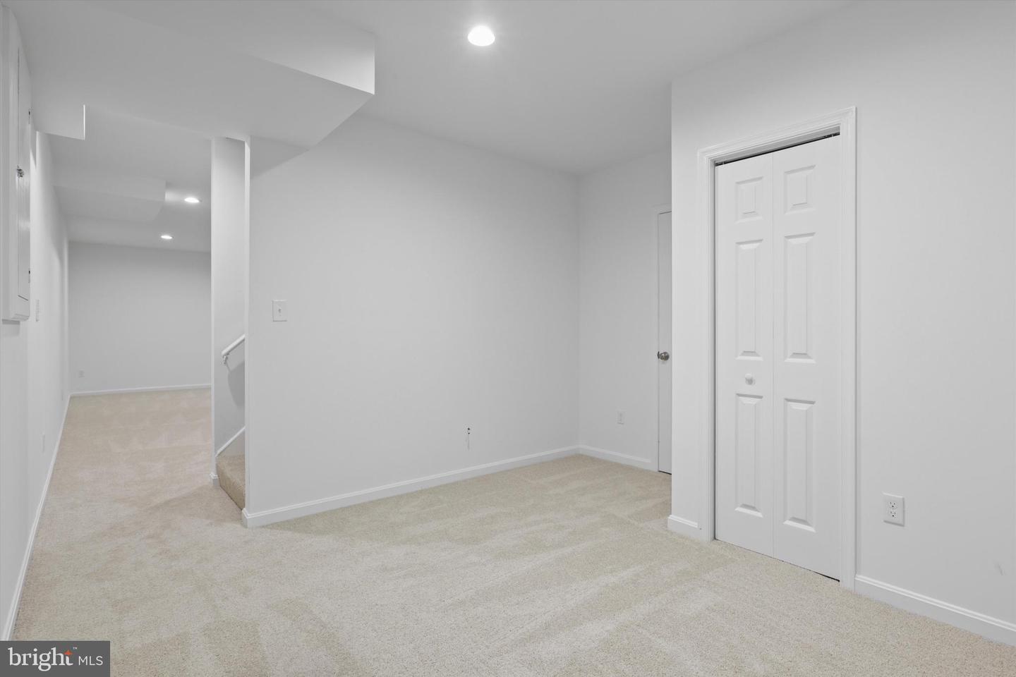 9627 VERDICT DR, VIENNA, Virginia 22181, 4 Bedrooms Bedrooms, ,3 BathroomsBathrooms,Residential,For sale,9627 VERDICT DR,VAFX2258656 MLS # VAFX2258656