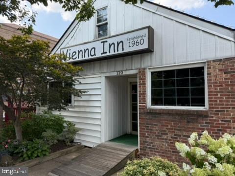 9627 VERDICT DR, VIENNA, Virginia 22181, 4 Bedrooms Bedrooms, ,3 BathroomsBathrooms,Residential,For sale,9627 VERDICT DR,VAFX2258656 MLS # VAFX2258656