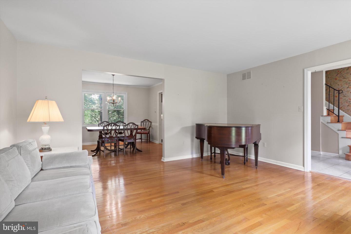9627 VERDICT DR, VIENNA, Virginia 22181, 4 Bedrooms Bedrooms, ,3 BathroomsBathrooms,Residential,For sale,9627 VERDICT DR,VAFX2258656 MLS # VAFX2258656