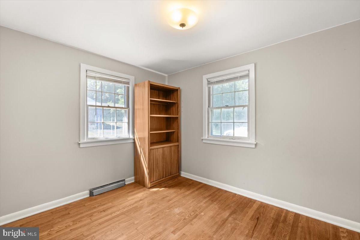 13118 FURNACE MOUNTAIN RD, LOVETTSVILLE, Virginia 20180, 3 Bedrooms Bedrooms, ,2 BathroomsBathrooms,Residential,For sale,13118 FURNACE MOUNTAIN RD,VALO2103612 MLS # VALO2103612