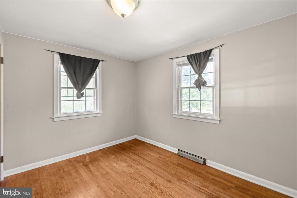 13118 FURNACE MOUNTAIN RD, LOVETTSVILLE, Virginia 20180, 3 Bedrooms Bedrooms, ,2 BathroomsBathrooms,Residential,For sale,13118 FURNACE MOUNTAIN RD,VALO2103612 MLS # VALO2103612