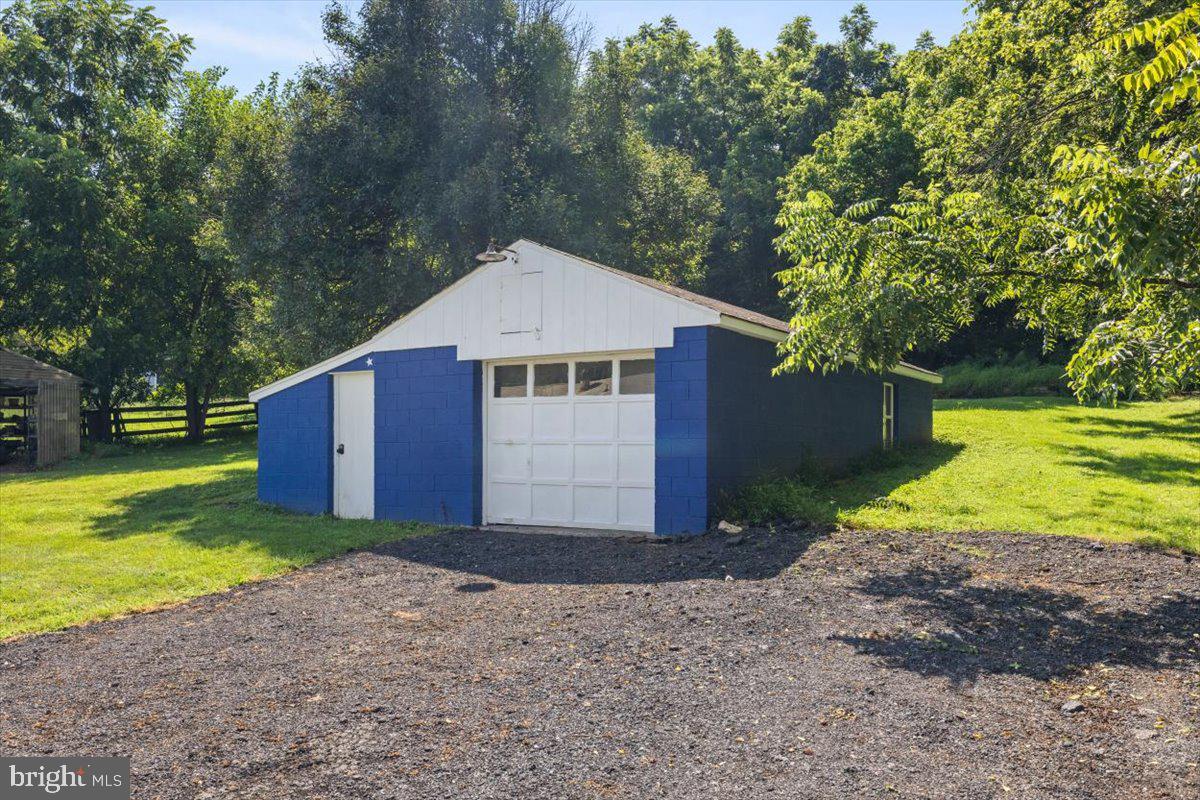 13118 FURNACE MOUNTAIN RD, LOVETTSVILLE, Virginia 20180, 3 Bedrooms Bedrooms, ,2 BathroomsBathrooms,Residential,For sale,13118 FURNACE MOUNTAIN RD,VALO2103612 MLS # VALO2103612