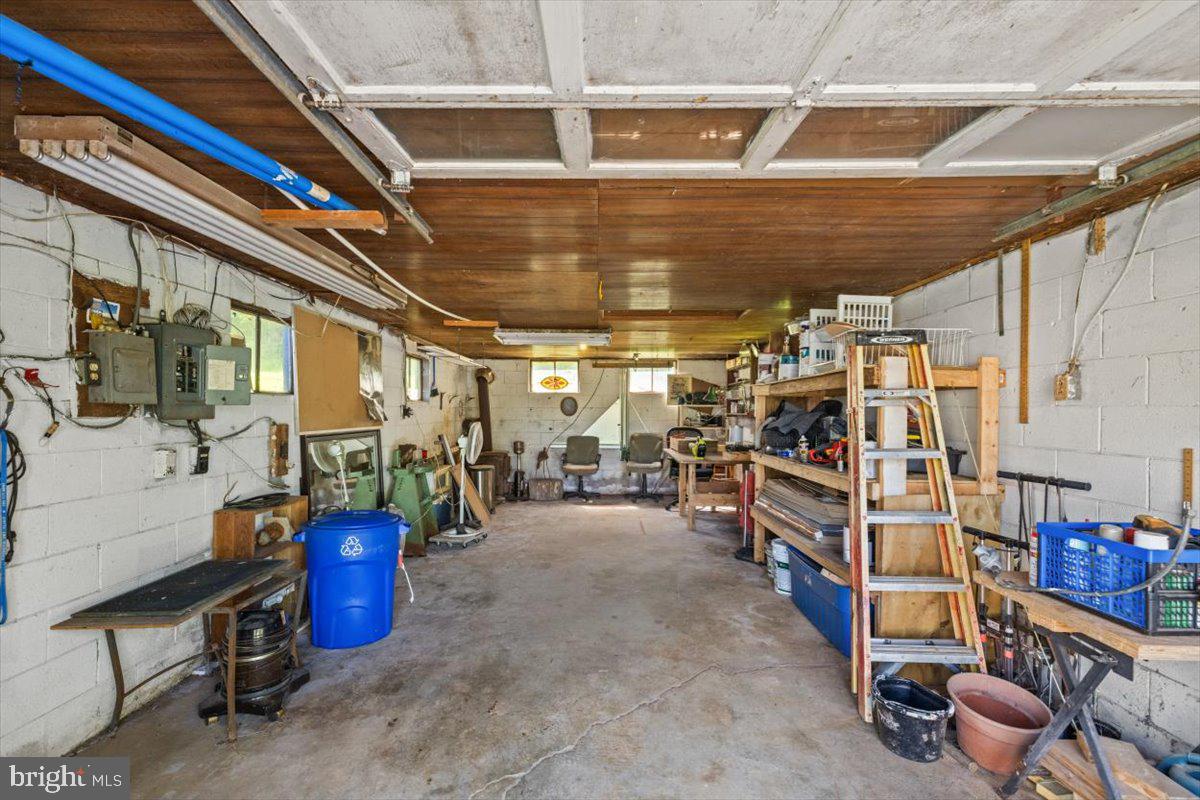 13118 FURNACE MOUNTAIN RD, LOVETTSVILLE, Virginia 20180, 3 Bedrooms Bedrooms, ,2 BathroomsBathrooms,Residential,For sale,13118 FURNACE MOUNTAIN RD,VALO2103612 MLS # VALO2103612
