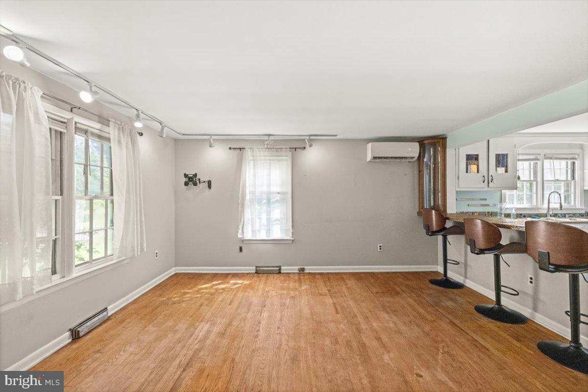 13118 FURNACE MOUNTAIN RD, LOVETTSVILLE, Virginia 20180, 3 Bedrooms Bedrooms, ,2 BathroomsBathrooms,Residential,For sale,13118 FURNACE MOUNTAIN RD,VALO2103612 MLS # VALO2103612