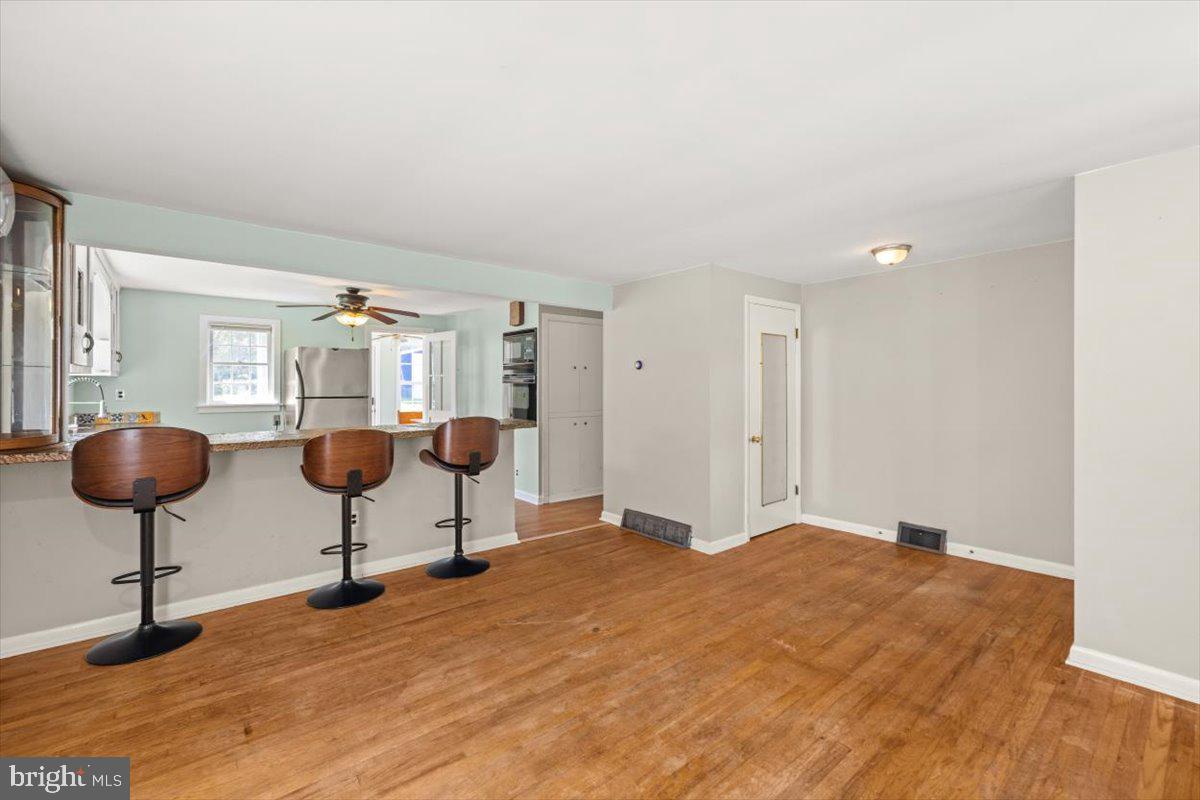 13118 FURNACE MOUNTAIN RD, LOVETTSVILLE, Virginia 20180, 3 Bedrooms Bedrooms, ,2 BathroomsBathrooms,Residential,For sale,13118 FURNACE MOUNTAIN RD,VALO2103612 MLS # VALO2103612