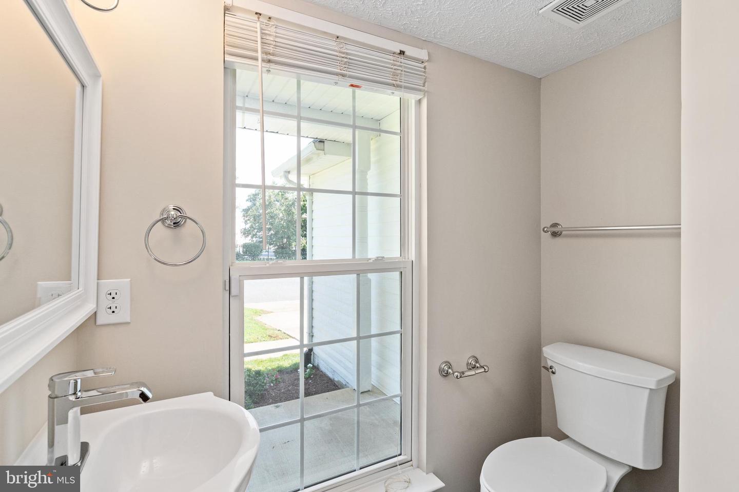 2 SAINT ROBERTS DR, STAFFORD, Virginia 22556, 4 Bedrooms Bedrooms, ,3 BathroomsBathrooms,Residential,For sale,2 SAINT ROBERTS DR,VAST2041342 MLS # VAST2041342