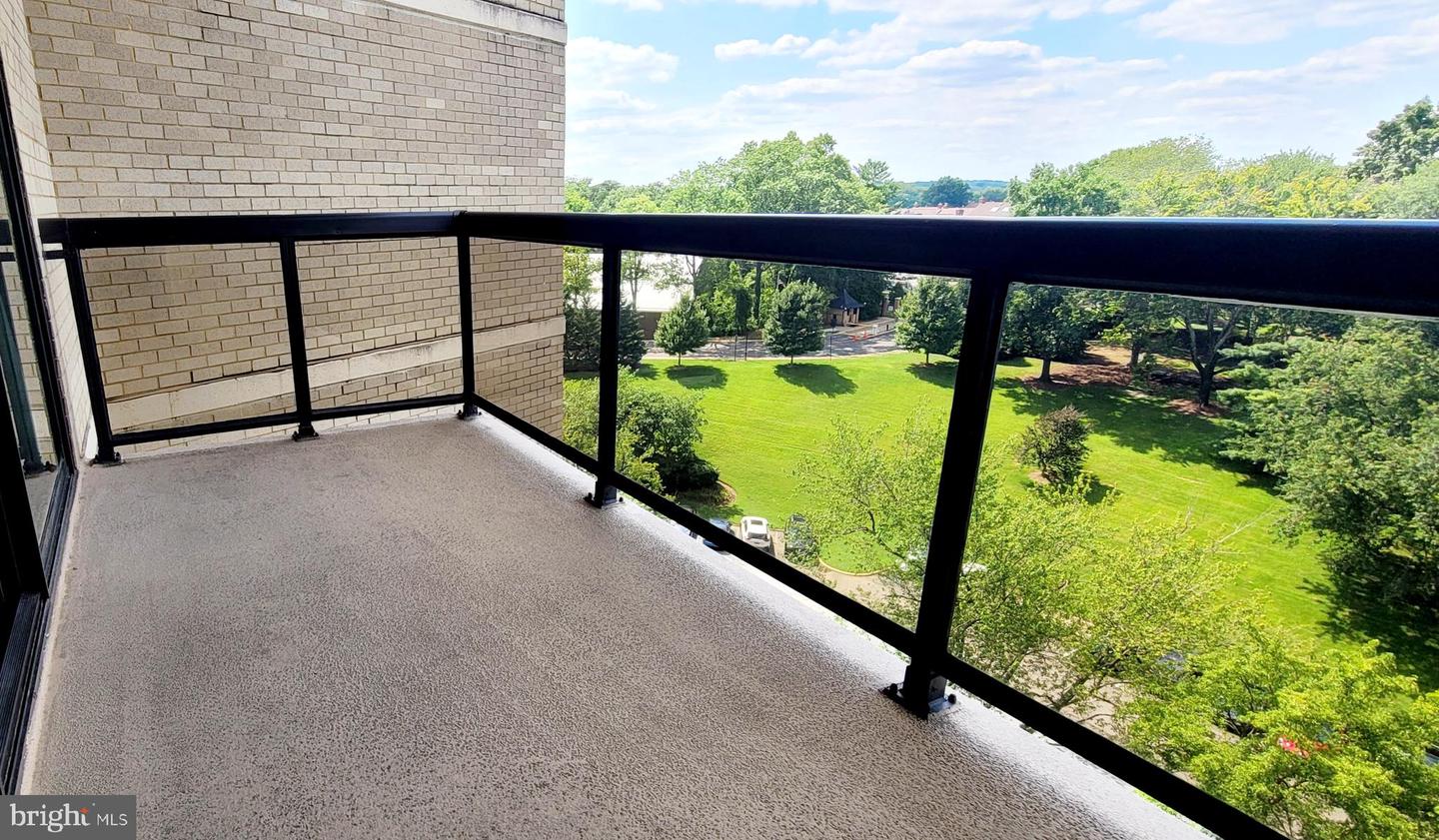 205 YOAKUM PKWY #916, ALEXANDRIA, Virginia 22304, 1 Bedroom Bedrooms, ,1 BathroomBathrooms,Residential,For sale,205 YOAKUM PKWY #916,VAAX2048098 MLS # VAAX2048098