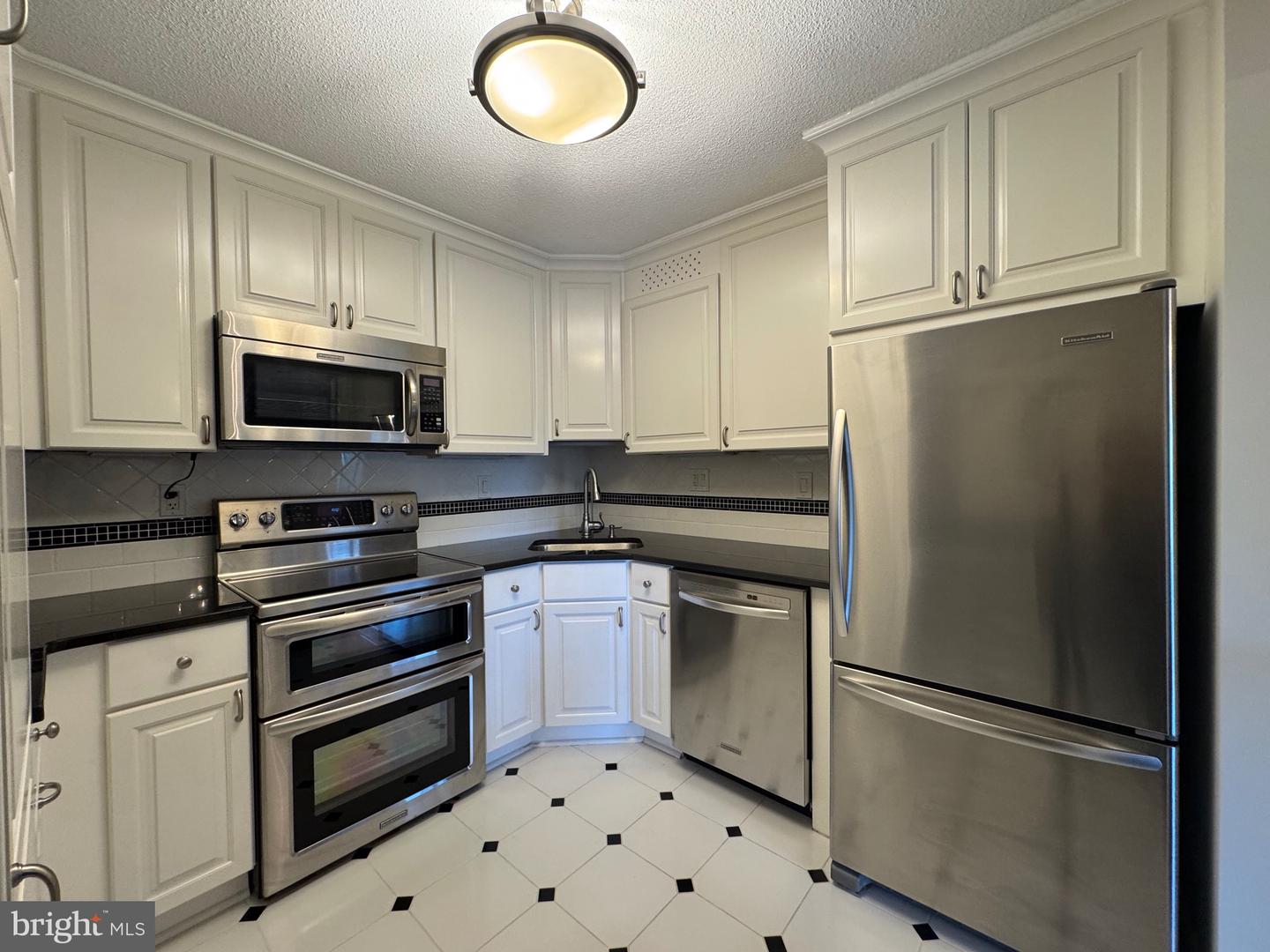 205 YOAKUM PKWY #916, ALEXANDRIA, Virginia 22304, 1 Bedroom Bedrooms, ,1 BathroomBathrooms,Residential,For sale,205 YOAKUM PKWY #916,VAAX2048098 MLS # VAAX2048098