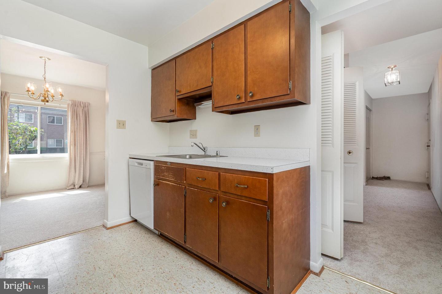 10625 PROVINCIAL DR, MANASSAS, Virginia 20109, 1 Bedroom Bedrooms, ,1 BathroomBathrooms,Residential,For sale,10625 PROVINCIAL DR,VAPW2100492 MLS # VAPW2100492