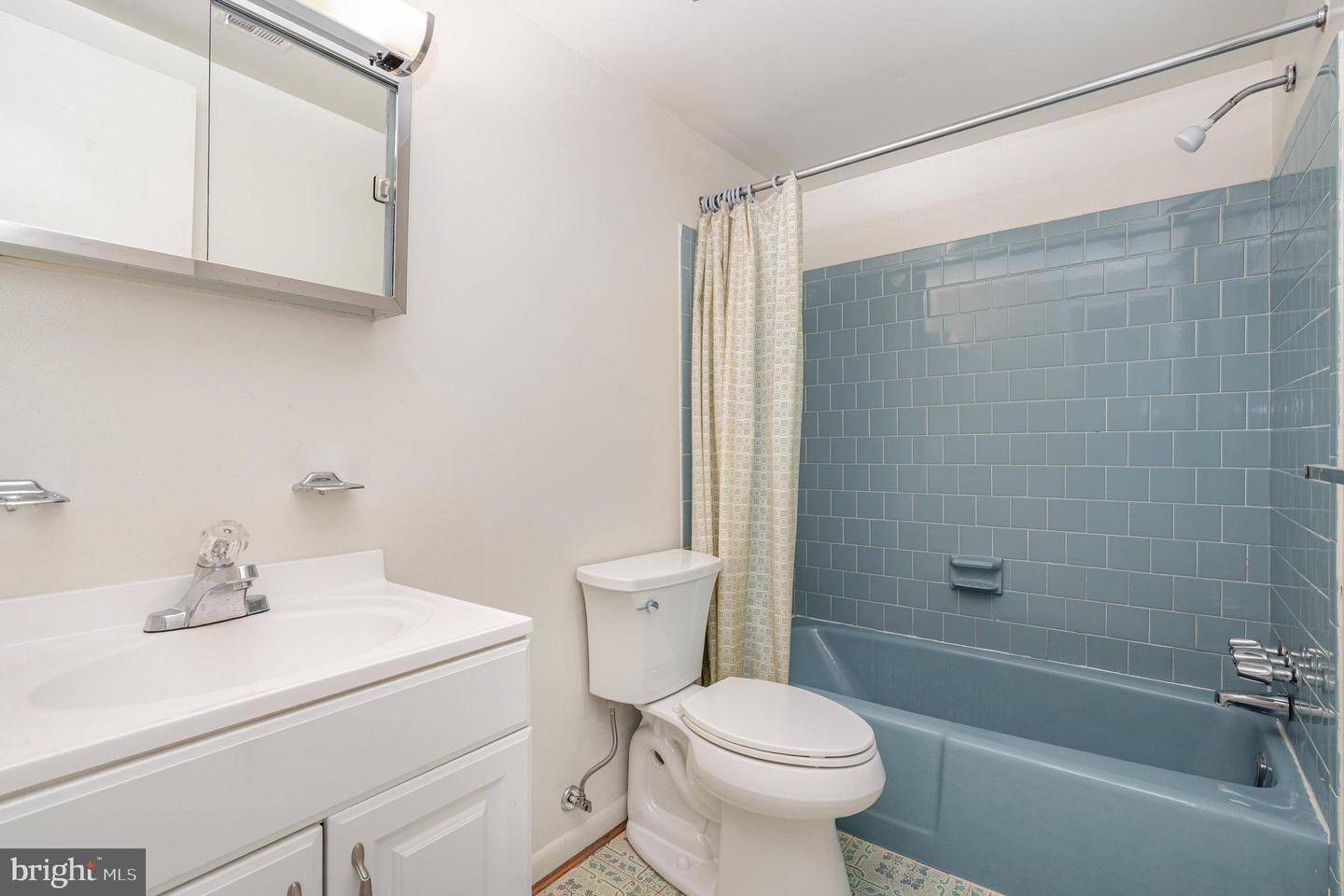 10625 PROVINCIAL DR, MANASSAS, Virginia 20109, 1 Bedroom Bedrooms, ,1 BathroomBathrooms,Residential,For sale,10625 PROVINCIAL DR,VAPW2100492 MLS # VAPW2100492