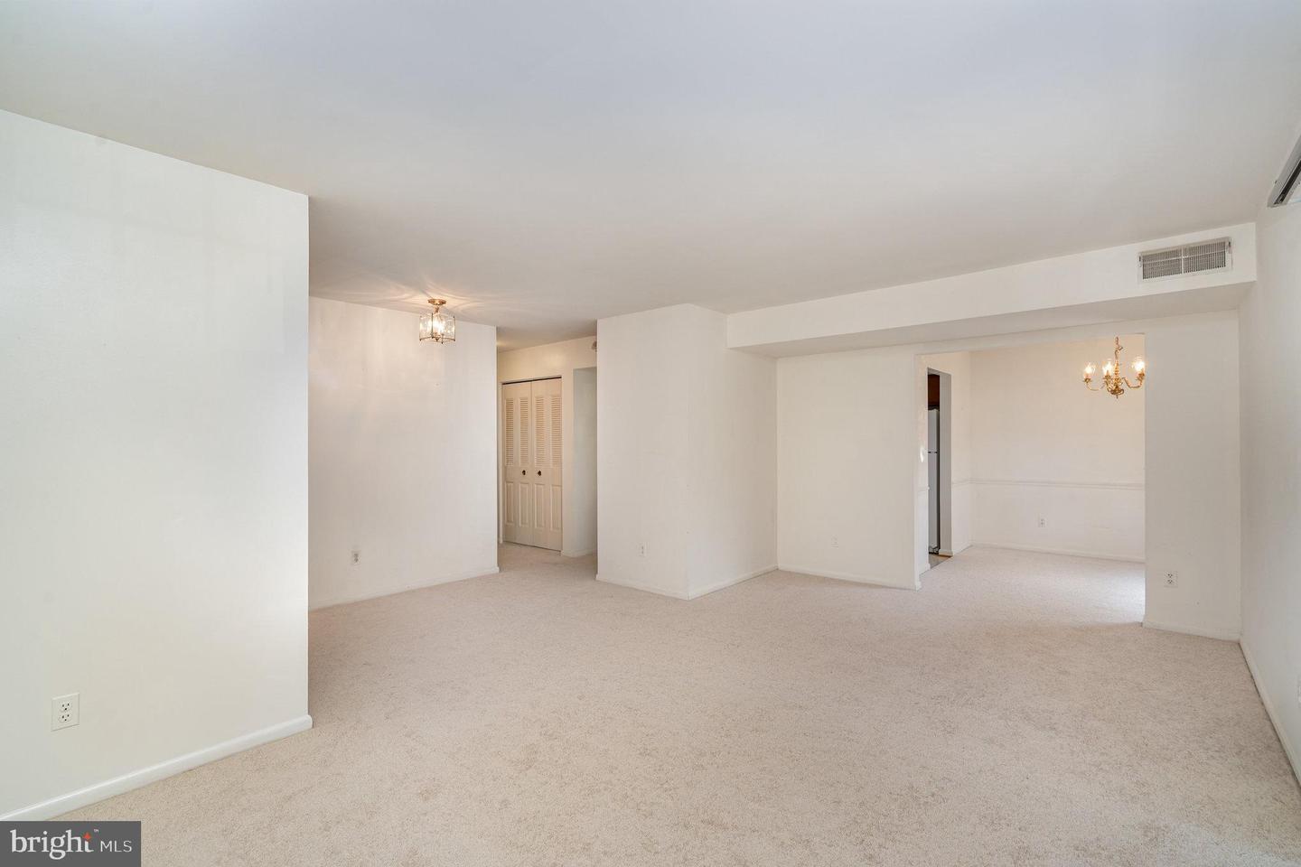 10625 PROVINCIAL DR, MANASSAS, Virginia 20109, 1 Bedroom Bedrooms, ,1 BathroomBathrooms,Residential,For sale,10625 PROVINCIAL DR,VAPW2100492 MLS # VAPW2100492