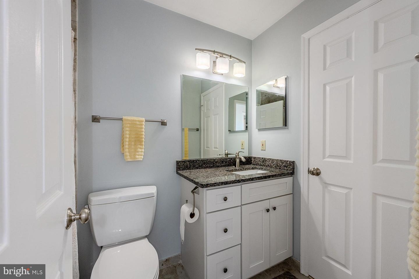 8465 CROZIER CT #402, MANASSAS, Virginia 20110, 2 Bedrooms Bedrooms, ,1 BathroomBathrooms,Residential,For sale,8465 CROZIER CT #402,VAMN2009110 MLS # VAMN2009110