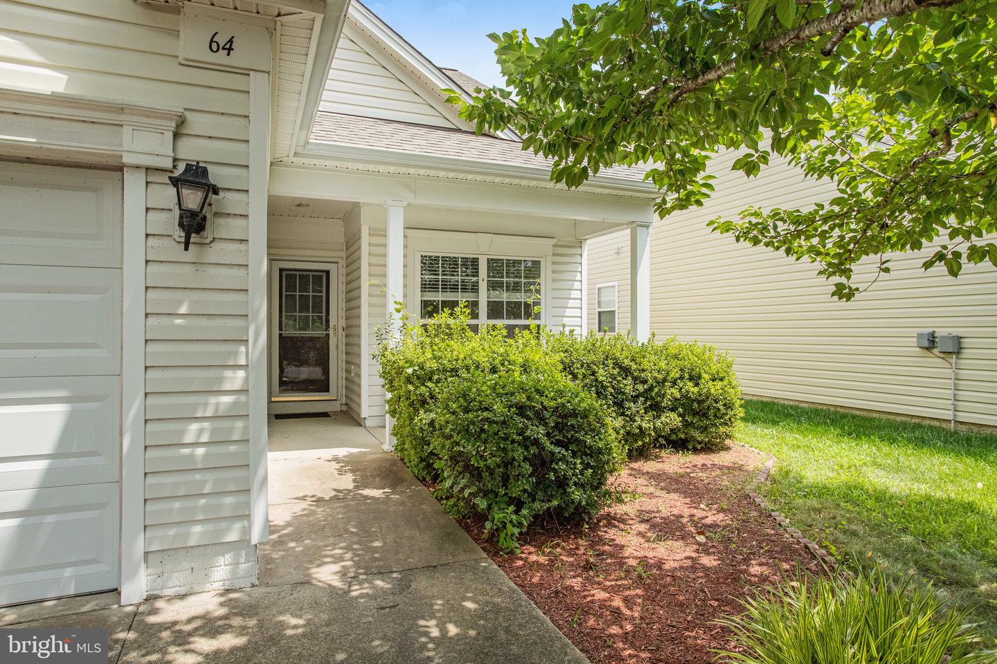 64 GLADSTONE DR, FREDERICKSBURG, Virginia 22406, 2 Bedrooms Bedrooms, ,2 BathroomsBathrooms,Residential,For sale,64 GLADSTONE DR,VAST2041380 MLS # VAST2041380