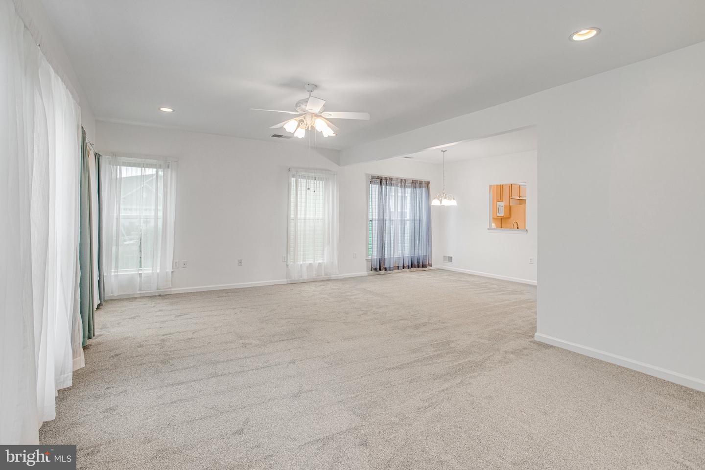 64 GLADSTONE DR, FREDERICKSBURG, Virginia 22406, 2 Bedrooms Bedrooms, ,2 BathroomsBathrooms,Residential,For sale,64 GLADSTONE DR,VAST2041380 MLS # VAST2041380