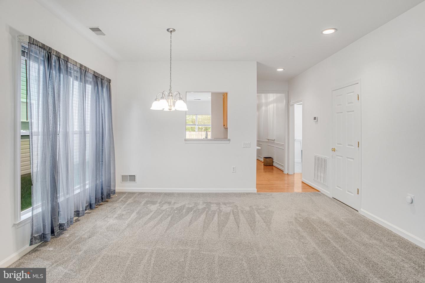 64 GLADSTONE DR, FREDERICKSBURG, Virginia 22406, 2 Bedrooms Bedrooms, ,2 BathroomsBathrooms,Residential,For sale,64 GLADSTONE DR,VAST2041380 MLS # VAST2041380