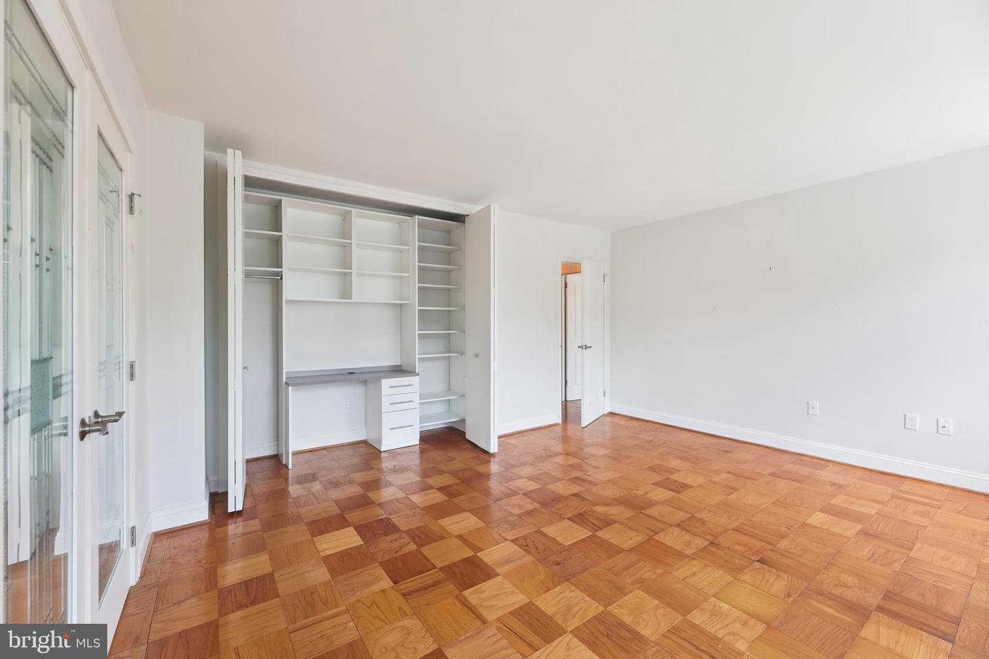 4101 CATHEDRAL AVE NW #917, WASHINGTON, District Of Columbia 20016, 2 Bedrooms Bedrooms, ,2 BathroomsBathrooms,Residential,For sale,4101 CATHEDRAL AVE NW #917,DCDC2213216 MLS # DCDC2213216