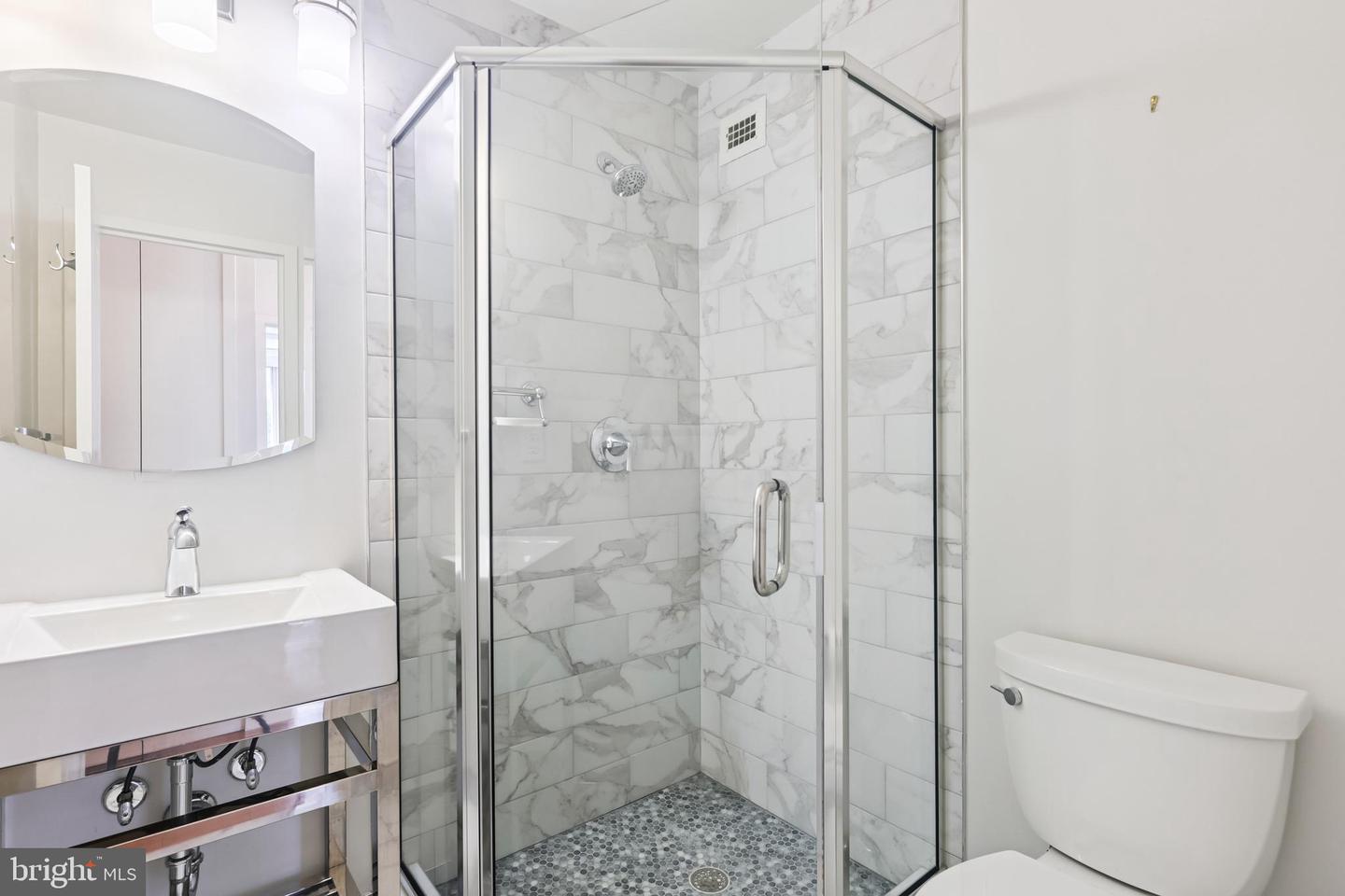4101 CATHEDRAL AVE NW #917, WASHINGTON, District Of Columbia 20016, 2 Bedrooms Bedrooms, ,2 BathroomsBathrooms,Residential,For sale,4101 CATHEDRAL AVE NW #917,DCDC2213216 MLS # DCDC2213216