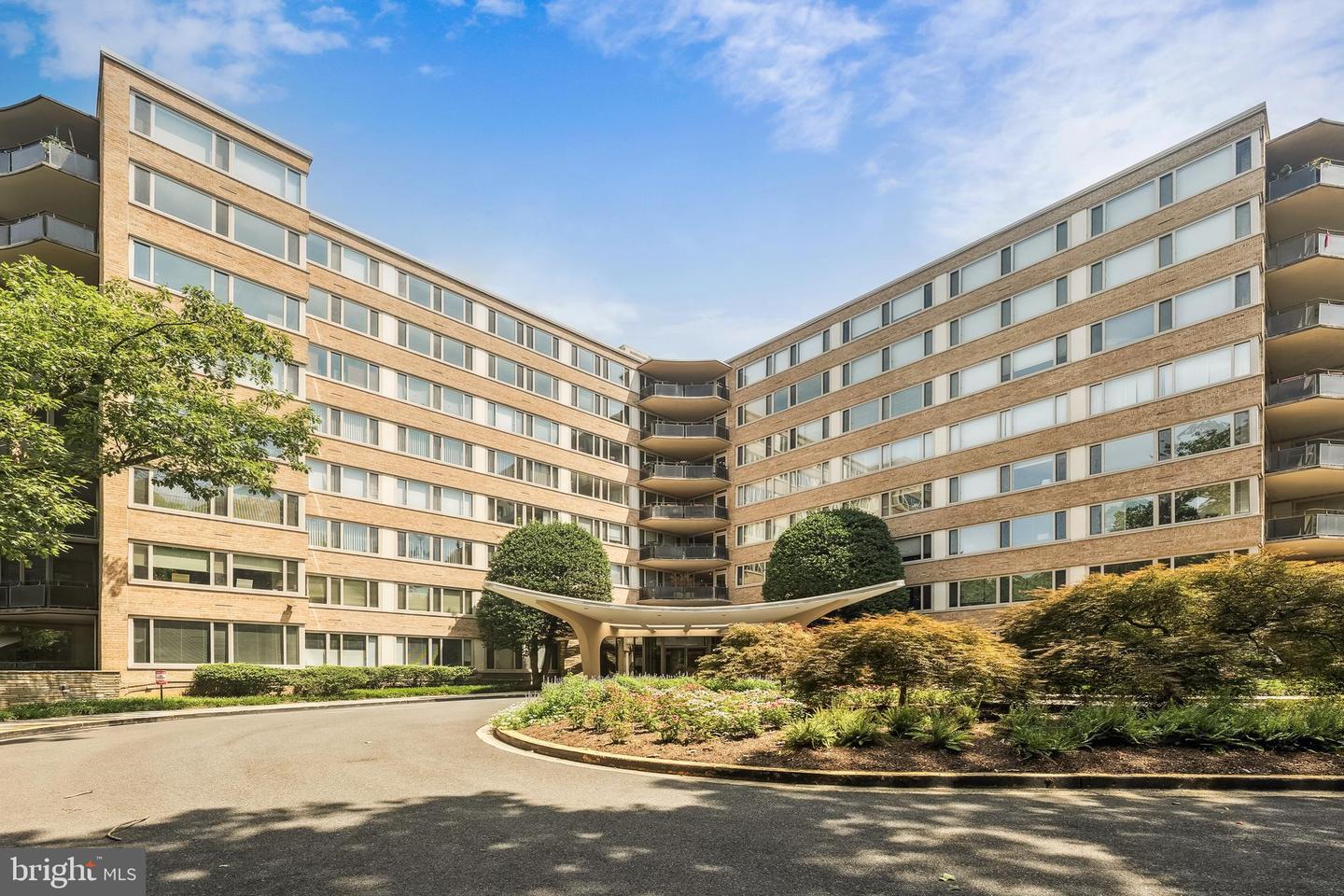 4101 CATHEDRAL AVE NW #917, WASHINGTON, District Of Columbia 20016, 2 Bedrooms Bedrooms, ,2 BathroomsBathrooms,Residential,For sale,4101 CATHEDRAL AVE NW #917,DCDC2213216 MLS # DCDC2213216