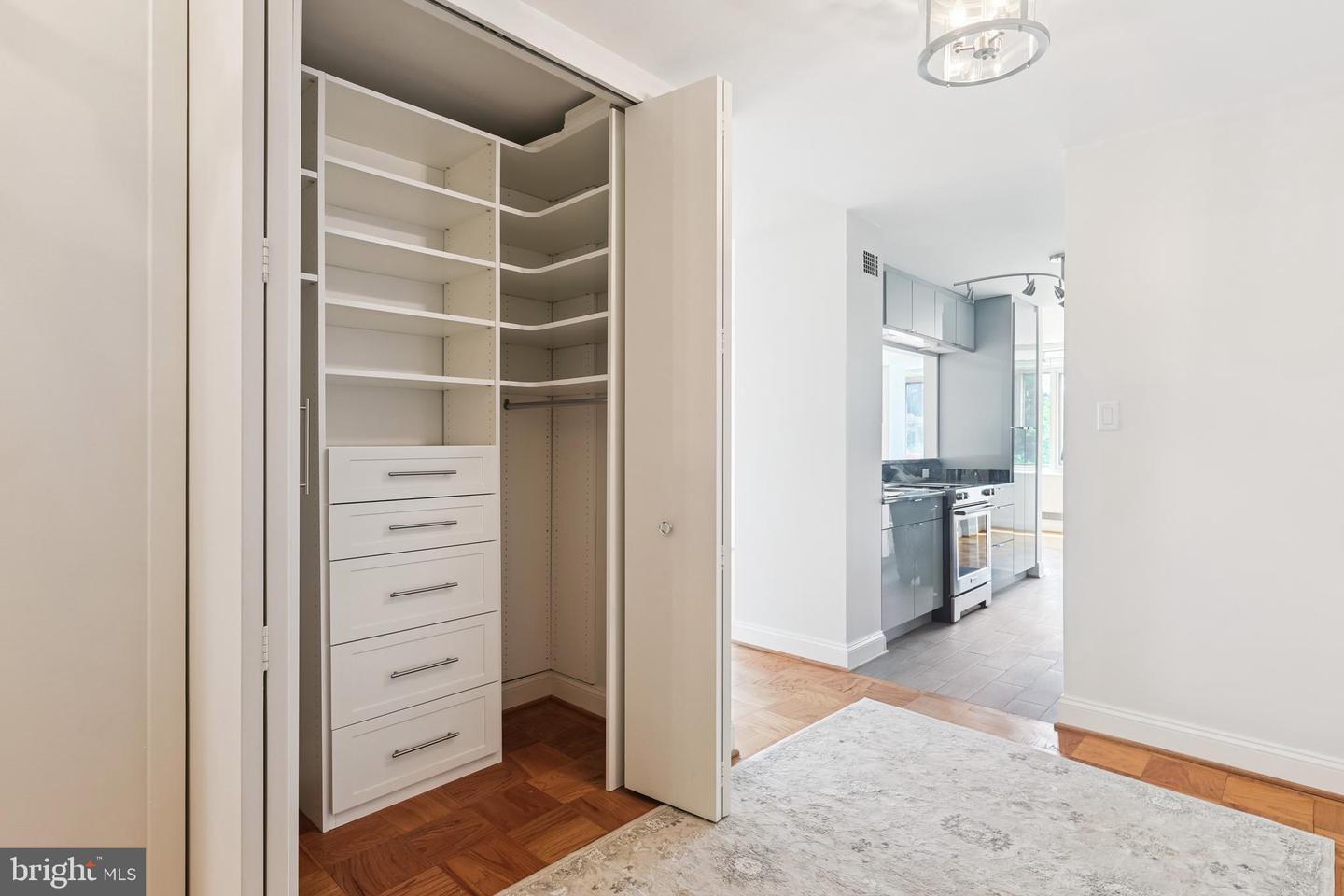 4101 CATHEDRAL AVE NW #917, WASHINGTON, District Of Columbia 20016, 2 Bedrooms Bedrooms, ,2 BathroomsBathrooms,Residential,For sale,4101 CATHEDRAL AVE NW #917,DCDC2213216 MLS # DCDC2213216