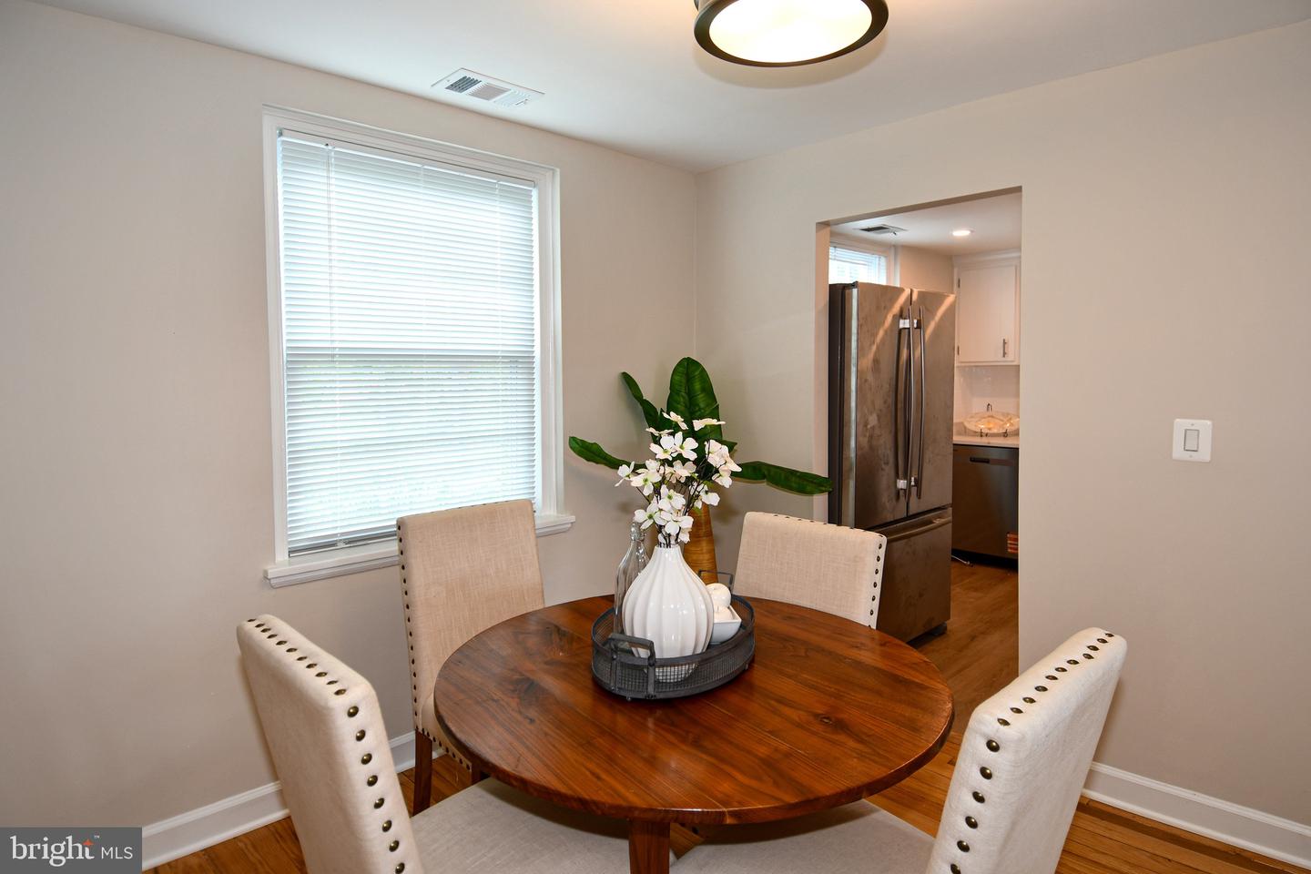 4437 S 36TH ST S #B1, ARLINGTON, Virginia 22206, 1 Bedroom Bedrooms, 4 Rooms Rooms,1 BathroomBathrooms,Residential,For sale,4437 S 36TH ST S #B1,VAAR2061750 MLS # VAAR2061750