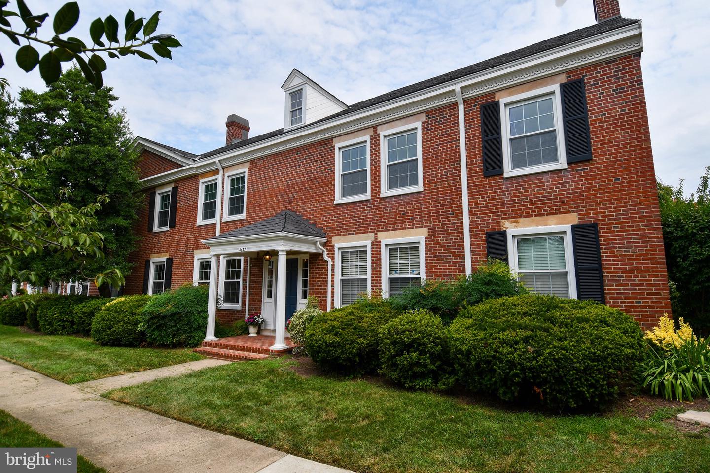 4437 S 36TH ST S #B1, ARLINGTON, Virginia 22206, 1 Bedroom Bedrooms, 4 Rooms Rooms,1 BathroomBathrooms,Residential,For sale,4437 S 36TH ST S #B1,VAAR2061750 MLS # VAAR2061750