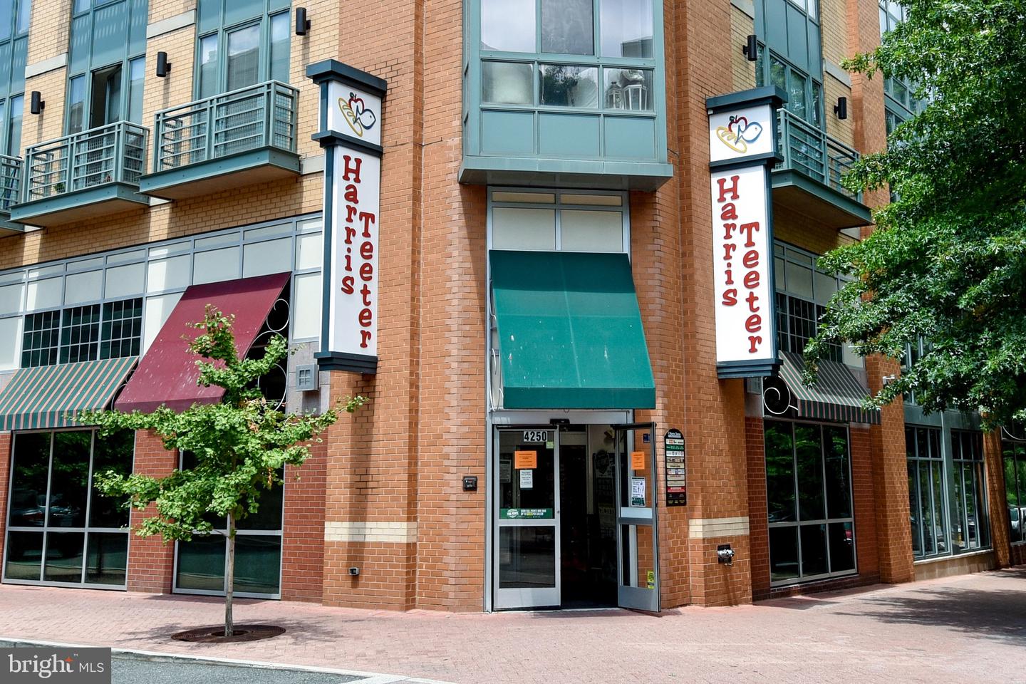 4437 S 36TH ST S #B1, ARLINGTON, Virginia 22206, 1 Bedroom Bedrooms, 4 Rooms Rooms,1 BathroomBathrooms,Residential,For sale,4437 S 36TH ST S #B1,VAAR2061750 MLS # VAAR2061750