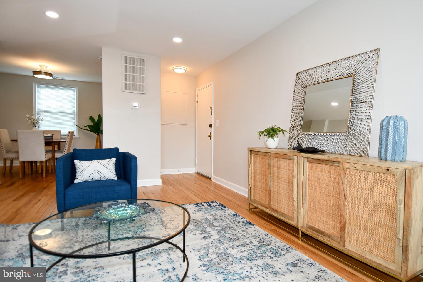 4437 S 36TH ST S #B1, ARLINGTON, Virginia 22206, 1 Bedroom Bedrooms, 4 Rooms Rooms,1 BathroomBathrooms,Residential,For sale,4437 S 36TH ST S #B1,VAAR2061750 MLS # VAAR2061750