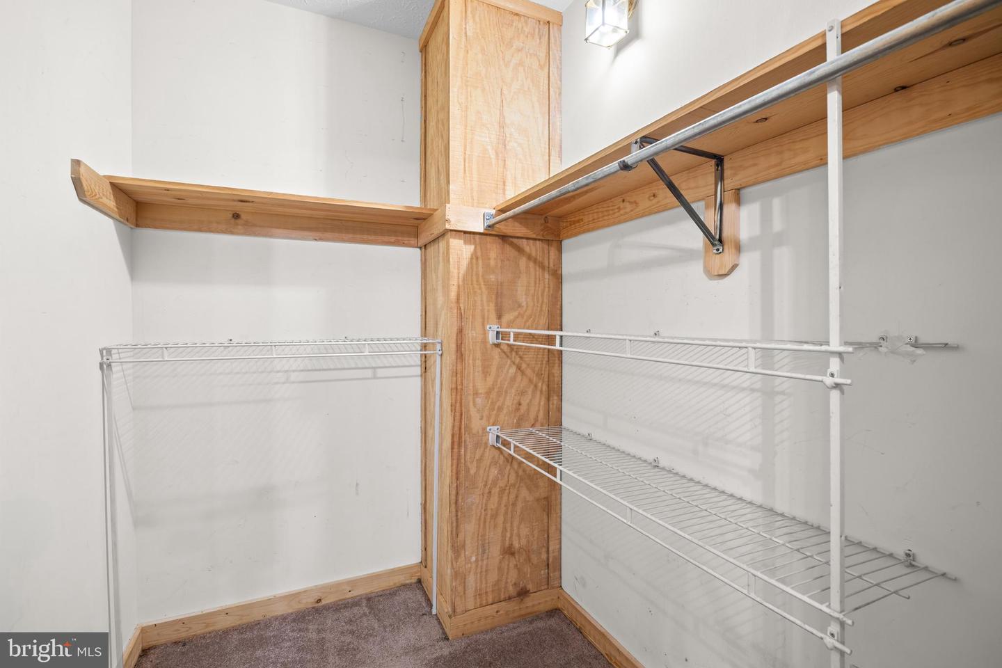 354 MULBERRY LN, MOUNT JACKSON, Virginia 22842, 4 Bedrooms Bedrooms, ,2 BathroomsBathrooms,Residential,For sale,354 MULBERRY LN,VASH2012142 MLS # VASH2012142