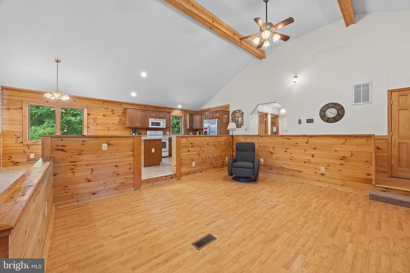 354 MULBERRY LN, MOUNT JACKSON, Virginia 22842, 4 Bedrooms Bedrooms, ,2 BathroomsBathrooms,Residential,For sale,354 MULBERRY LN,VASH2012142 MLS # VASH2012142