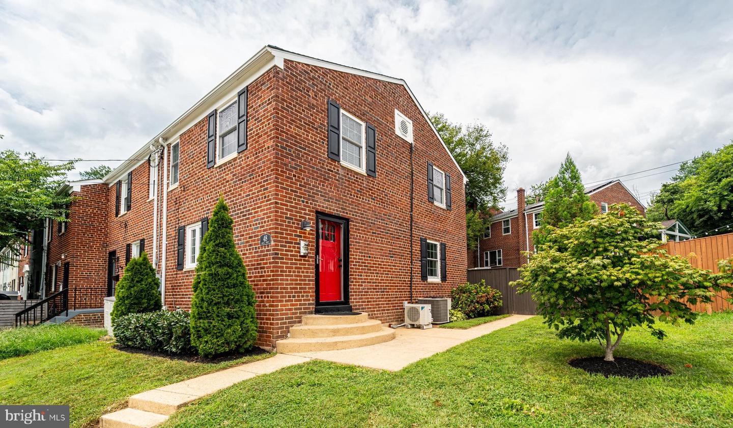 48 ANCELL ST, ALEXANDRIA, Virginia 22305, 3 Bedrooms Bedrooms, ,2 BathroomsBathrooms,Residential,For sale,48 ANCELL ST,VAAX2048132 MLS # VAAX2048132