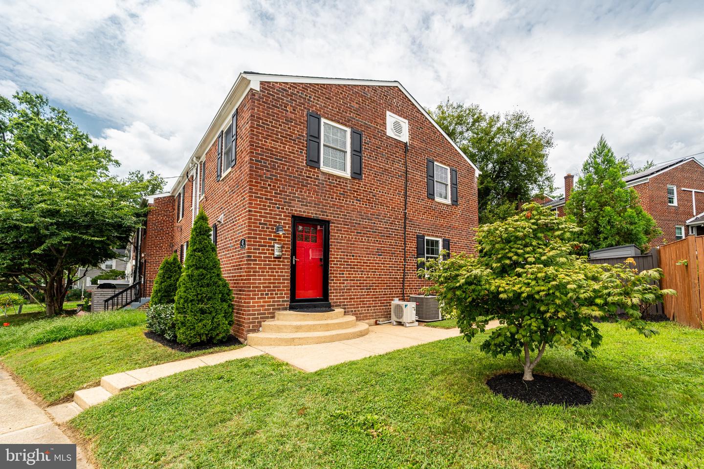 48 ANCELL ST, ALEXANDRIA, Virginia 22305, 3 Bedrooms Bedrooms, ,2 BathroomsBathrooms,Residential,For sale,48 ANCELL ST,VAAX2048132 MLS # VAAX2048132