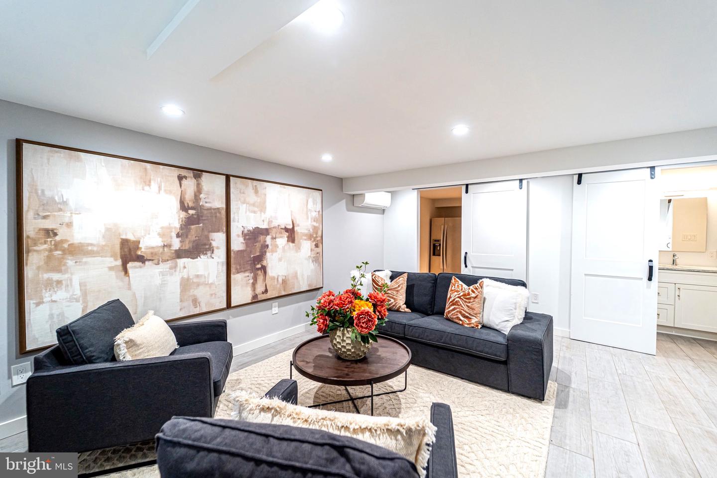 48 ANCELL ST, ALEXANDRIA, Virginia 22305, 3 Bedrooms Bedrooms, ,2 BathroomsBathrooms,Residential,For sale,48 ANCELL ST,VAAX2048132 MLS # VAAX2048132