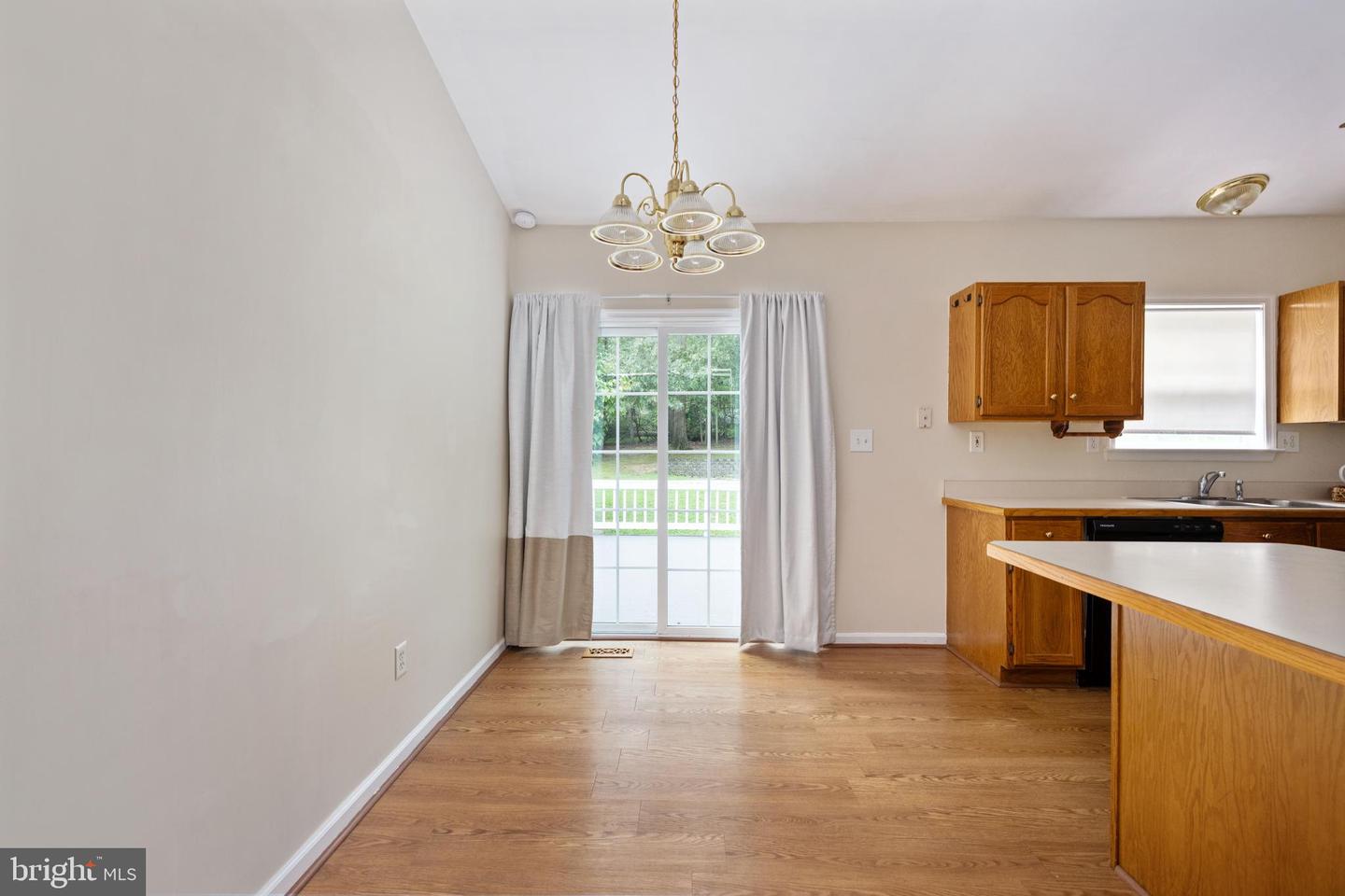 112 SPRINGWOOD DR, FREDERICKSBURG, Virginia 22401, 3 Bedrooms Bedrooms, 7 Rooms Rooms,2 BathroomsBathrooms,Residential,For sale,112 SPRINGWOOD DR,VAFB2008712 MLS # VAFB2008712