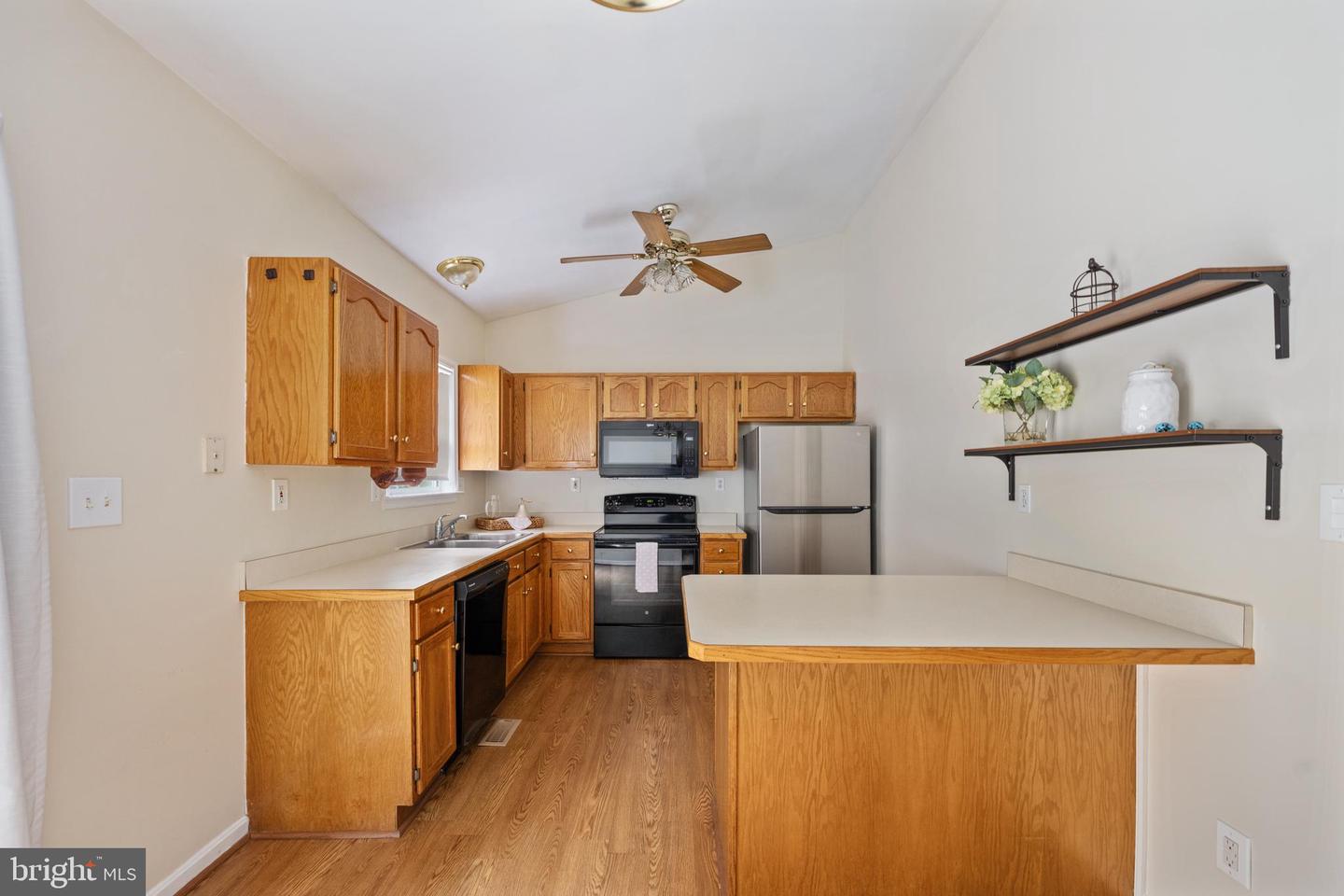 112 SPRINGWOOD DR, FREDERICKSBURG, Virginia 22401, 3 Bedrooms Bedrooms, 7 Rooms Rooms,2 BathroomsBathrooms,Residential,For sale,112 SPRINGWOOD DR,VAFB2008712 MLS # VAFB2008712