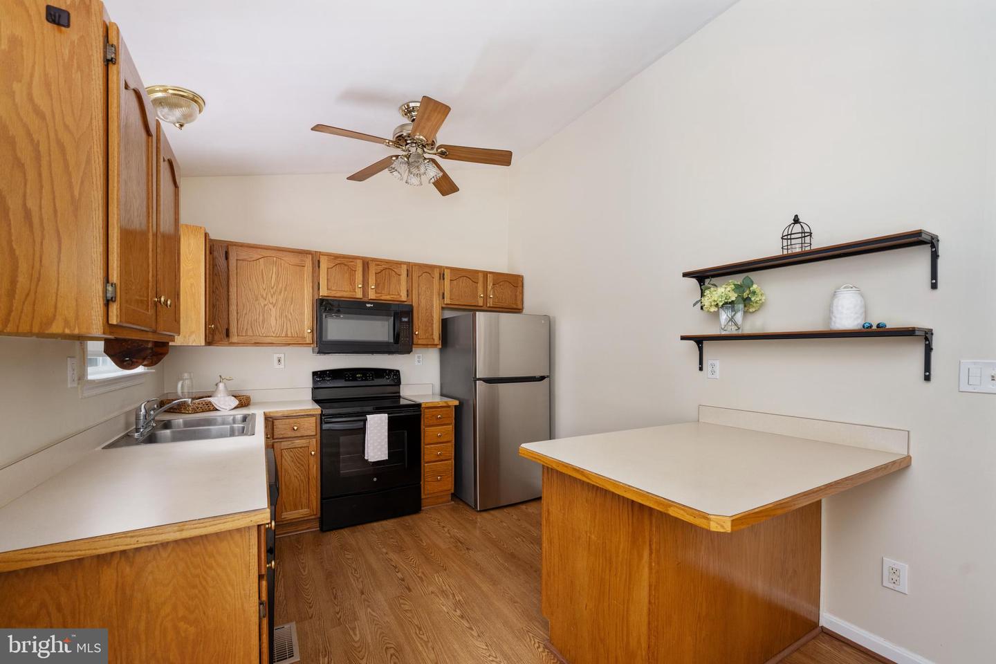 112 SPRINGWOOD DR, FREDERICKSBURG, Virginia 22401, 3 Bedrooms Bedrooms, 7 Rooms Rooms,2 BathroomsBathrooms,Residential,For sale,112 SPRINGWOOD DR,VAFB2008712 MLS # VAFB2008712