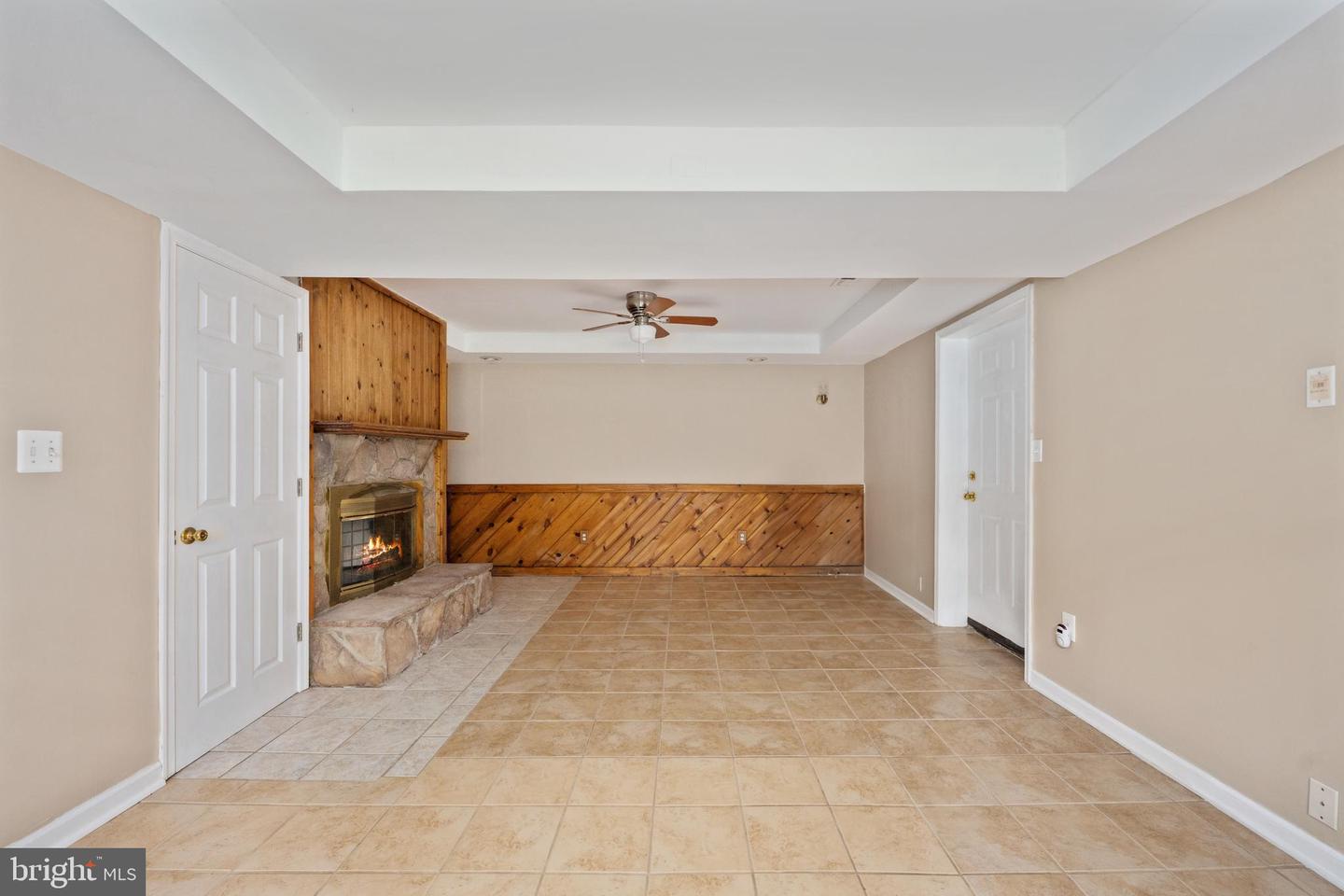 112 SPRINGWOOD DR, FREDERICKSBURG, Virginia 22401, 3 Bedrooms Bedrooms, 7 Rooms Rooms,2 BathroomsBathrooms,Residential,For sale,112 SPRINGWOOD DR,VAFB2008712 MLS # VAFB2008712