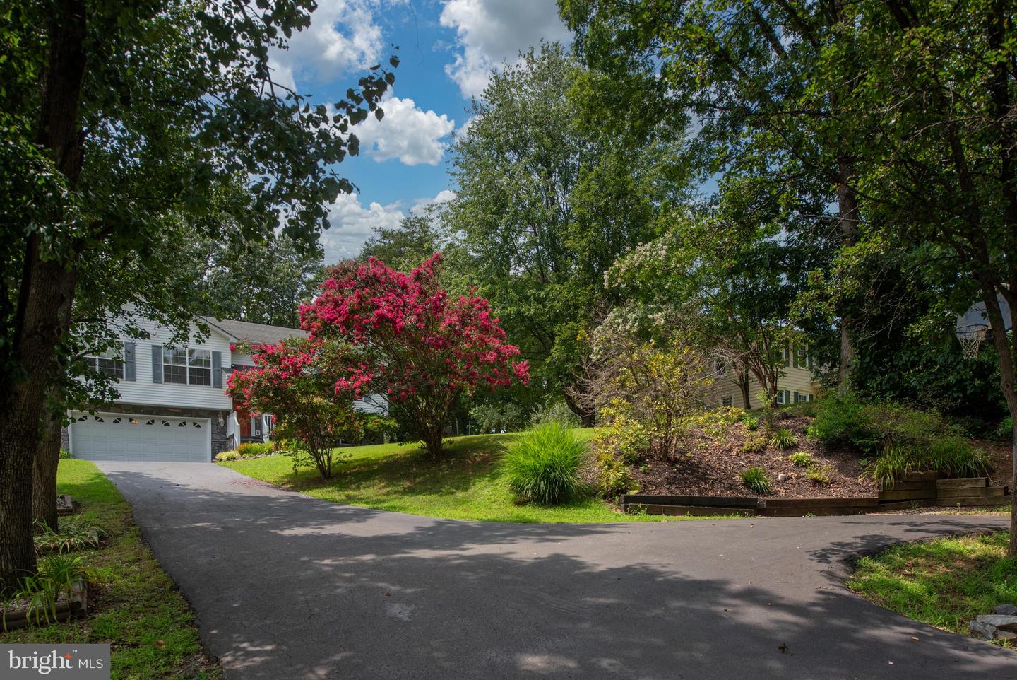 112 SPRINGWOOD DR, FREDERICKSBURG, Virginia 22401, 3 Bedrooms Bedrooms, 7 Rooms Rooms,2 BathroomsBathrooms,Residential,For sale,112 SPRINGWOOD DR,VAFB2008712 MLS # VAFB2008712