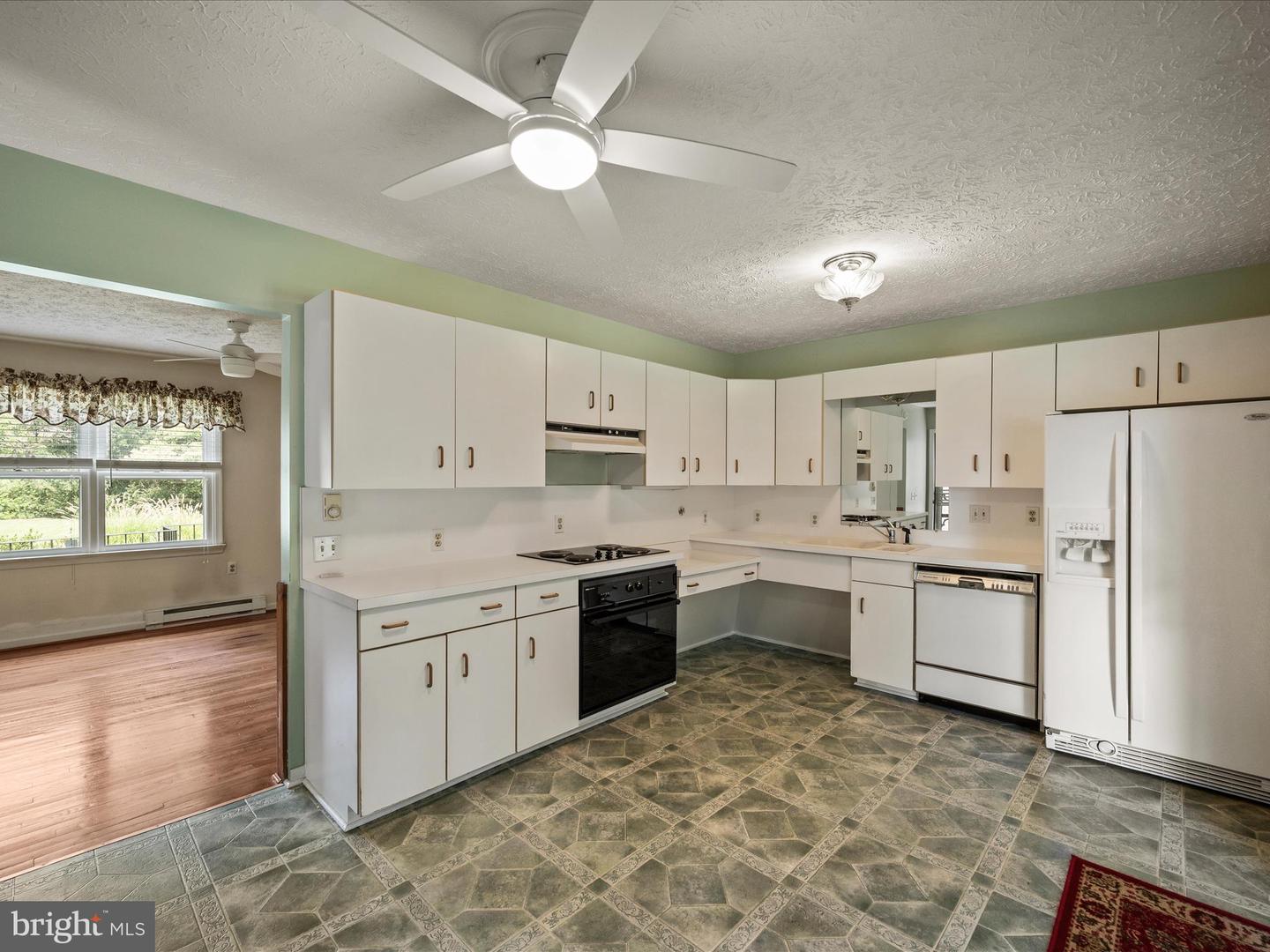 102 MALOY DR, WINCHESTER, Virginia 22602, 2 Bedrooms Bedrooms, ,2 BathroomsBathrooms,Residential,For sale,102 MALOY DR,VAFV2035842 MLS # VAFV2035842