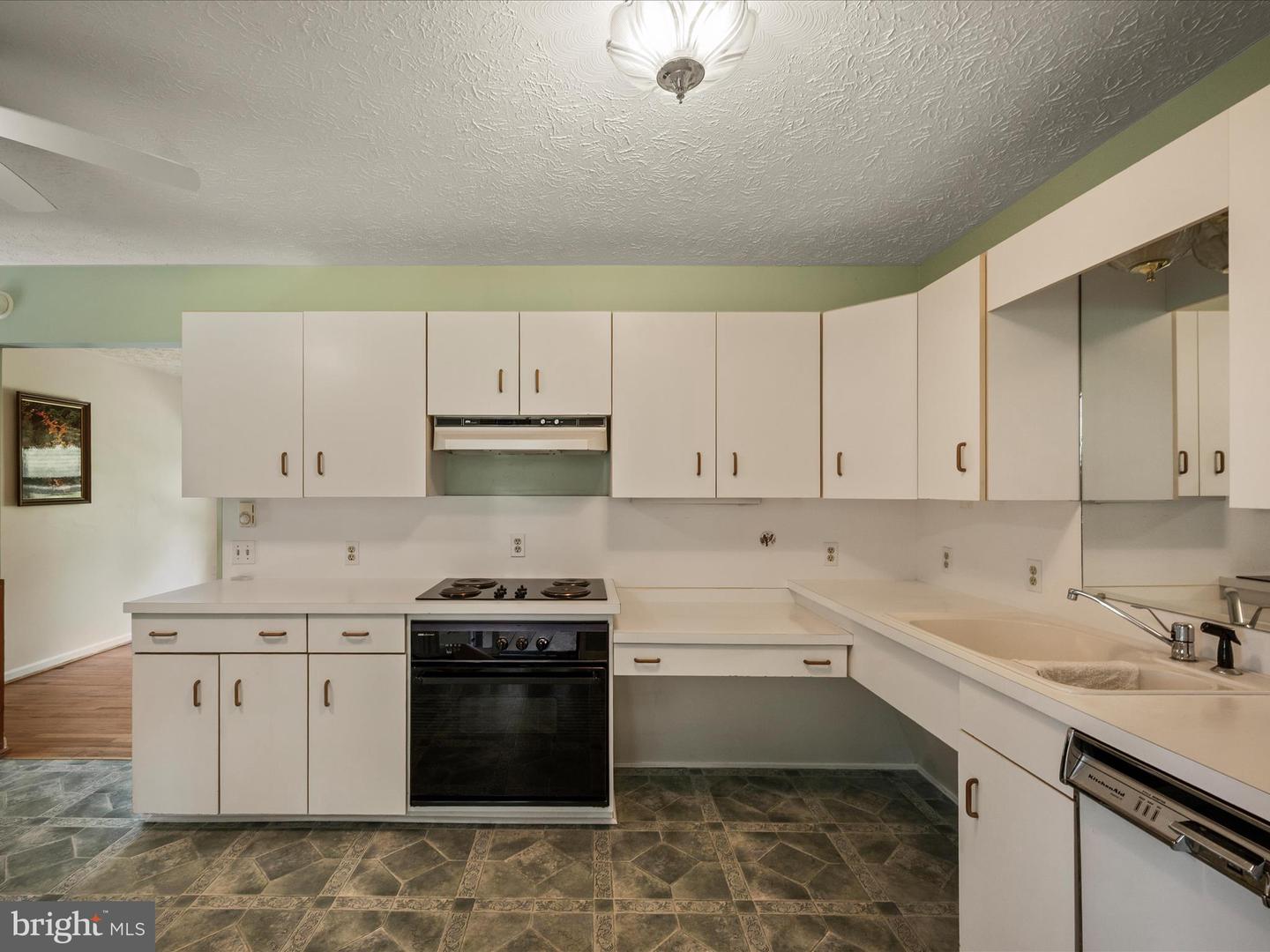 102 MALOY DR, WINCHESTER, Virginia 22602, 2 Bedrooms Bedrooms, ,2 BathroomsBathrooms,Residential,For sale,102 MALOY DR,VAFV2035842 MLS # VAFV2035842