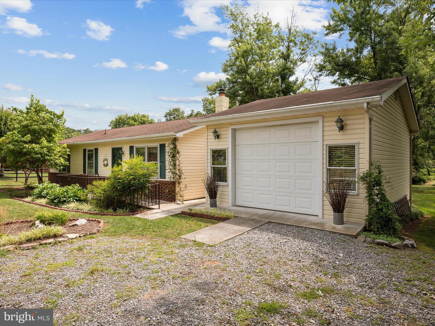102 MALOY DR, WINCHESTER, Virginia 22602, 2 Bedrooms Bedrooms, ,2 BathroomsBathrooms,Residential,For sale,102 MALOY DR,VAFV2035842 MLS # VAFV2035842