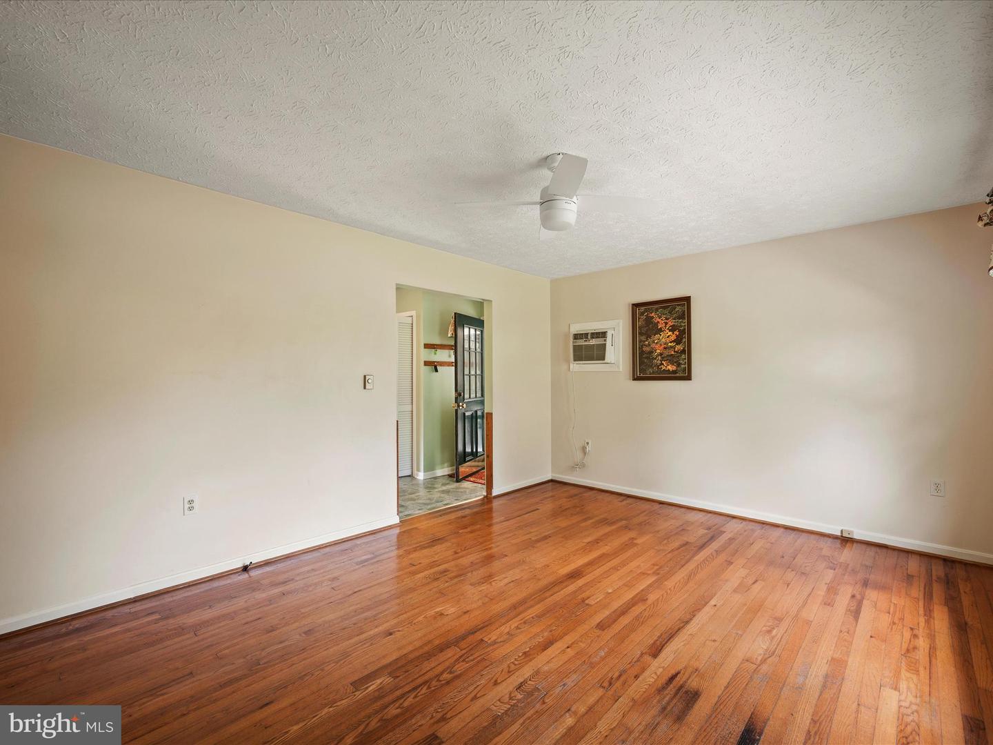 102 MALOY DR, WINCHESTER, Virginia 22602, 2 Bedrooms Bedrooms, ,2 BathroomsBathrooms,Residential,For sale,102 MALOY DR,VAFV2035842 MLS # VAFV2035842