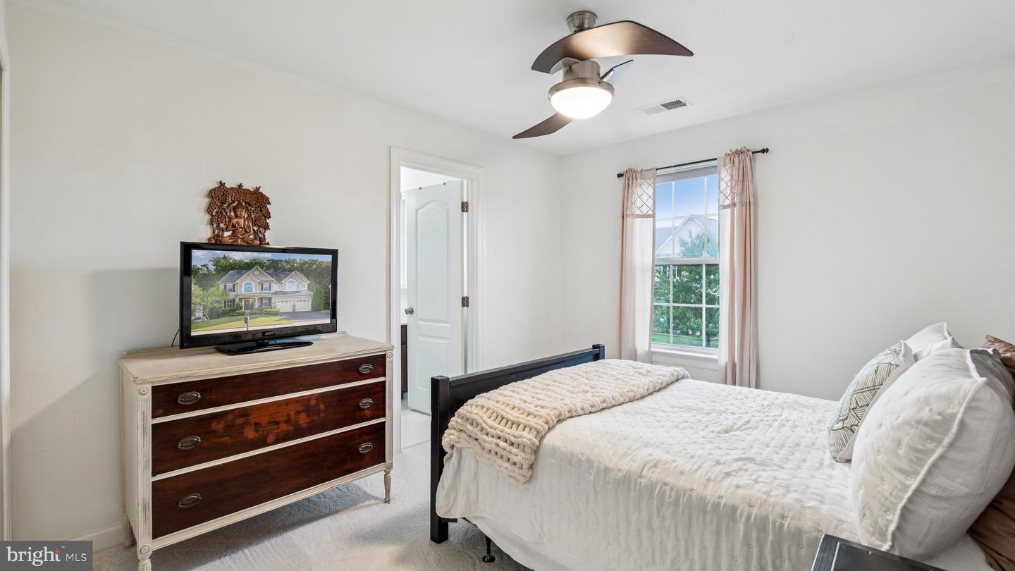 24 DARDEN CT, STAFFORD, Virginia 22554, 6 Bedrooms Bedrooms, ,4 BathroomsBathrooms,Residential,For sale,24 DARDEN CT,VAST2041366 MLS # VAST2041366