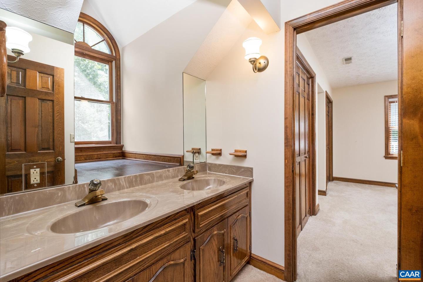 82 BRIAR PATCH LN, STANARDSVILLE, Virginia 22973, 4 Bedrooms Bedrooms, ,4 BathroomsBathrooms,Residential,For sale,82 BRIAR PATCH LN,667345 MLS # 667345