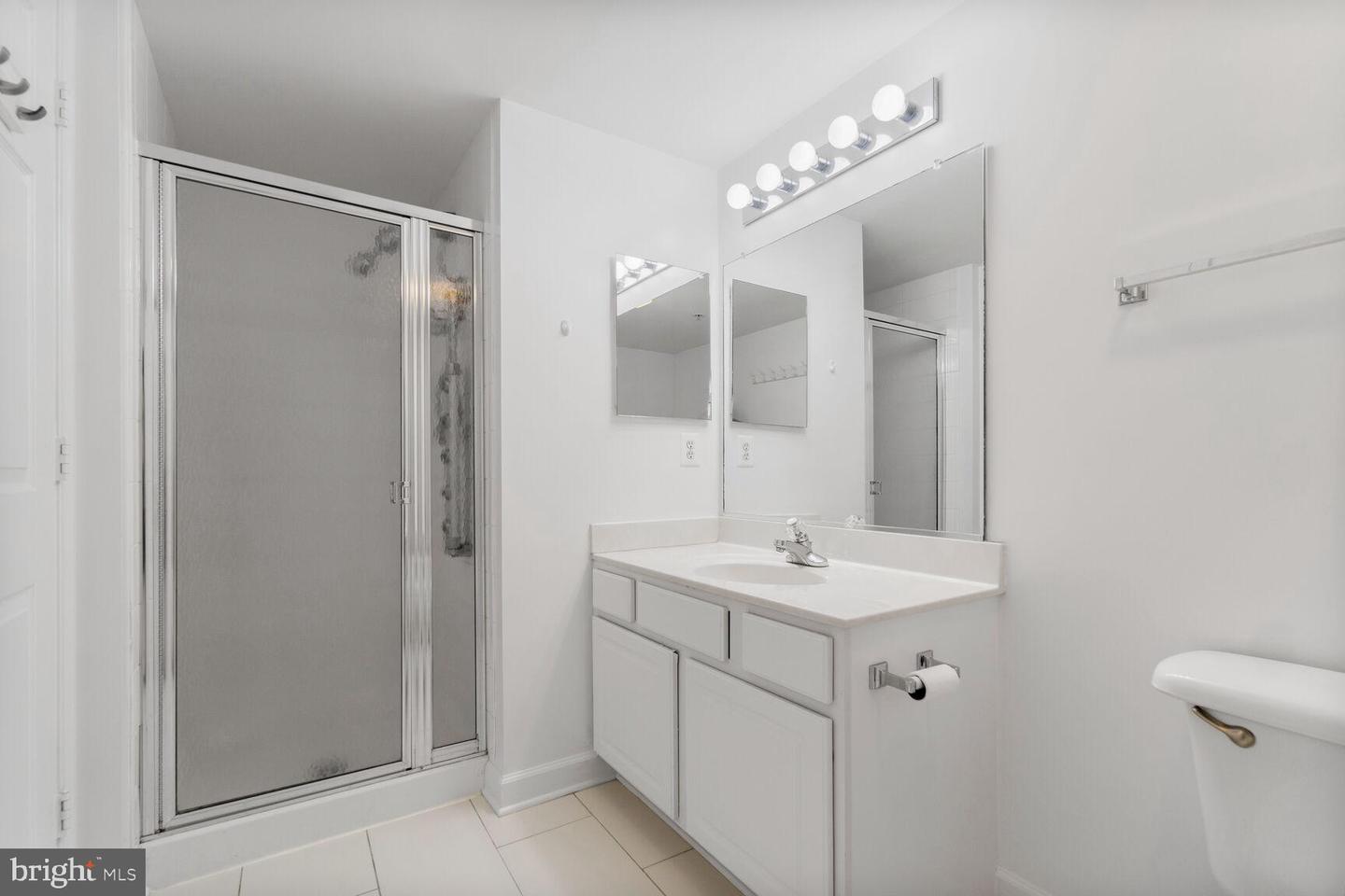 3830 9TH ST N #409E, ARLINGTON, Virginia 22203, 2 Bedrooms Bedrooms, ,2 BathroomsBathrooms,Residential,For sale,3830 9TH ST N #409E,VAAR2061708 MLS # VAAR2061708