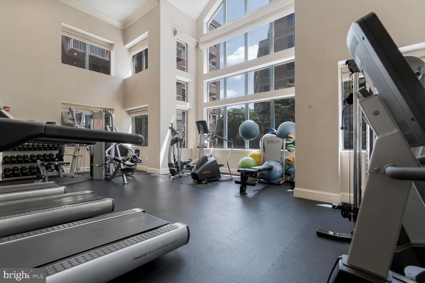 3830 9TH ST N #409E, ARLINGTON, Virginia 22203, 2 Bedrooms Bedrooms, ,2 BathroomsBathrooms,Residential,For sale,3830 9TH ST N #409E,VAAR2061708 MLS # VAAR2061708