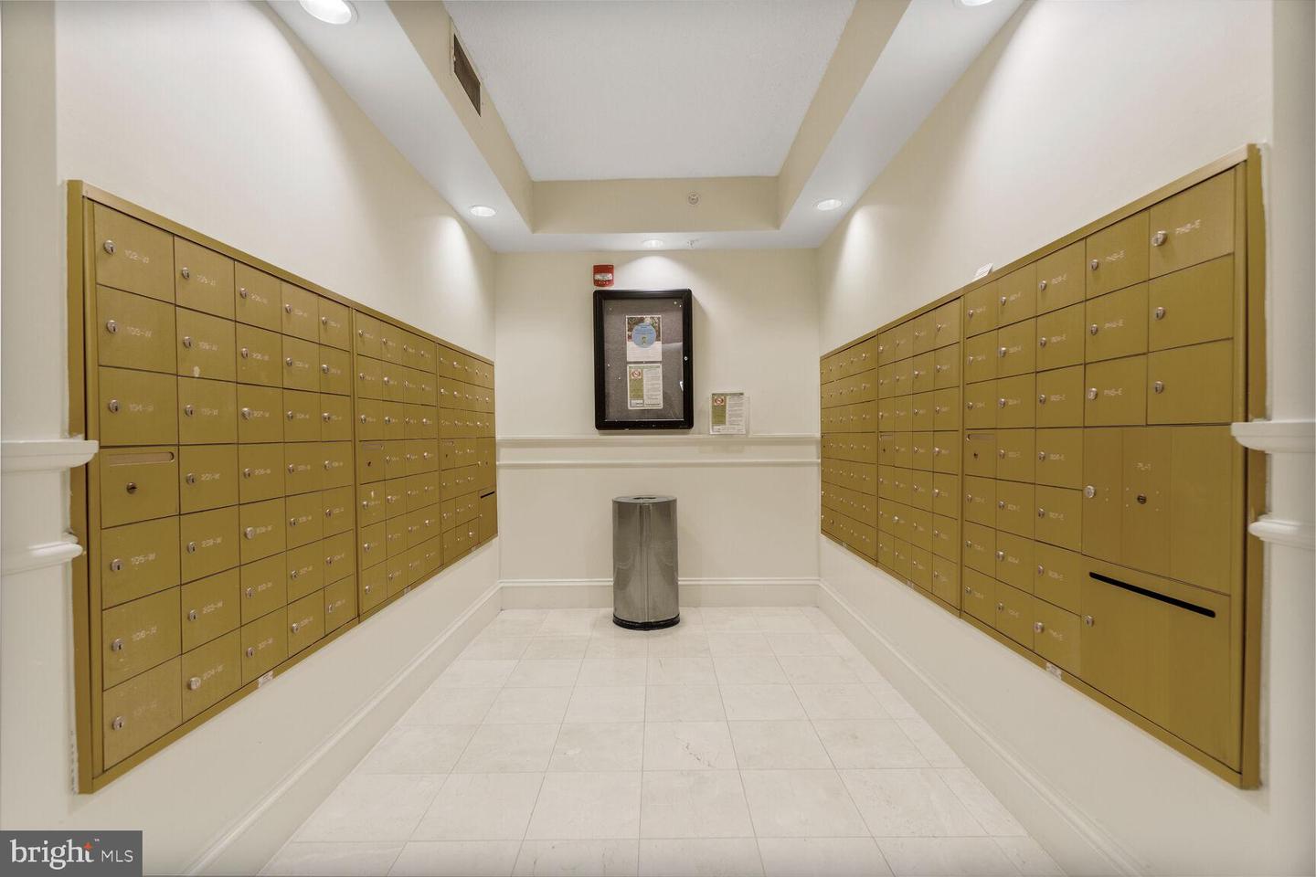 3830 9TH ST N #409E, ARLINGTON, Virginia 22203, 2 Bedrooms Bedrooms, ,2 BathroomsBathrooms,Residential,For sale,3830 9TH ST N #409E,VAAR2061708 MLS # VAAR2061708