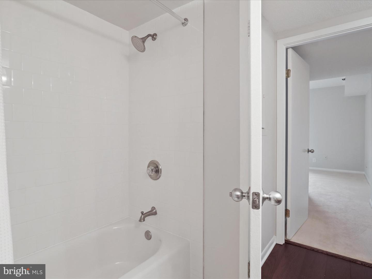 5505 SEMINARY RD #709N, FALLS CHURCH, Virginia 22041, 1 Bedroom Bedrooms, ,1 BathroomBathrooms,Residential,For sale,5505 SEMINARY RD #709N,VAFX2258874 MLS # VAFX2258874