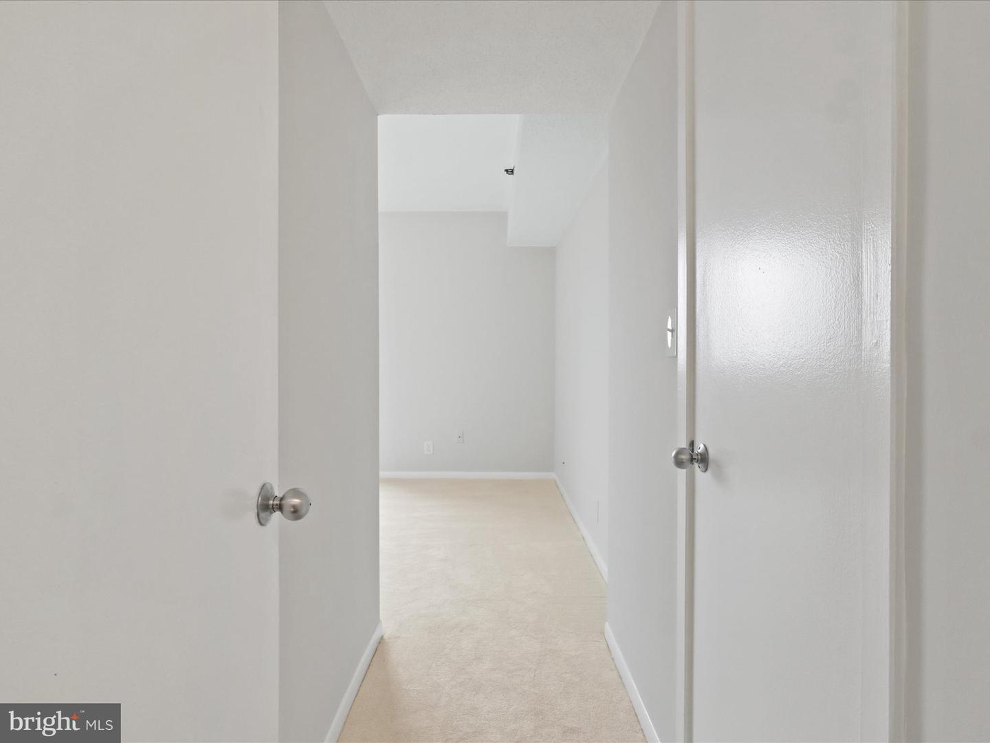 5505 SEMINARY RD #709N, FALLS CHURCH, Virginia 22041, 1 Bedroom Bedrooms, ,1 BathroomBathrooms,Residential,For sale,5505 SEMINARY RD #709N,VAFX2258874 MLS # VAFX2258874