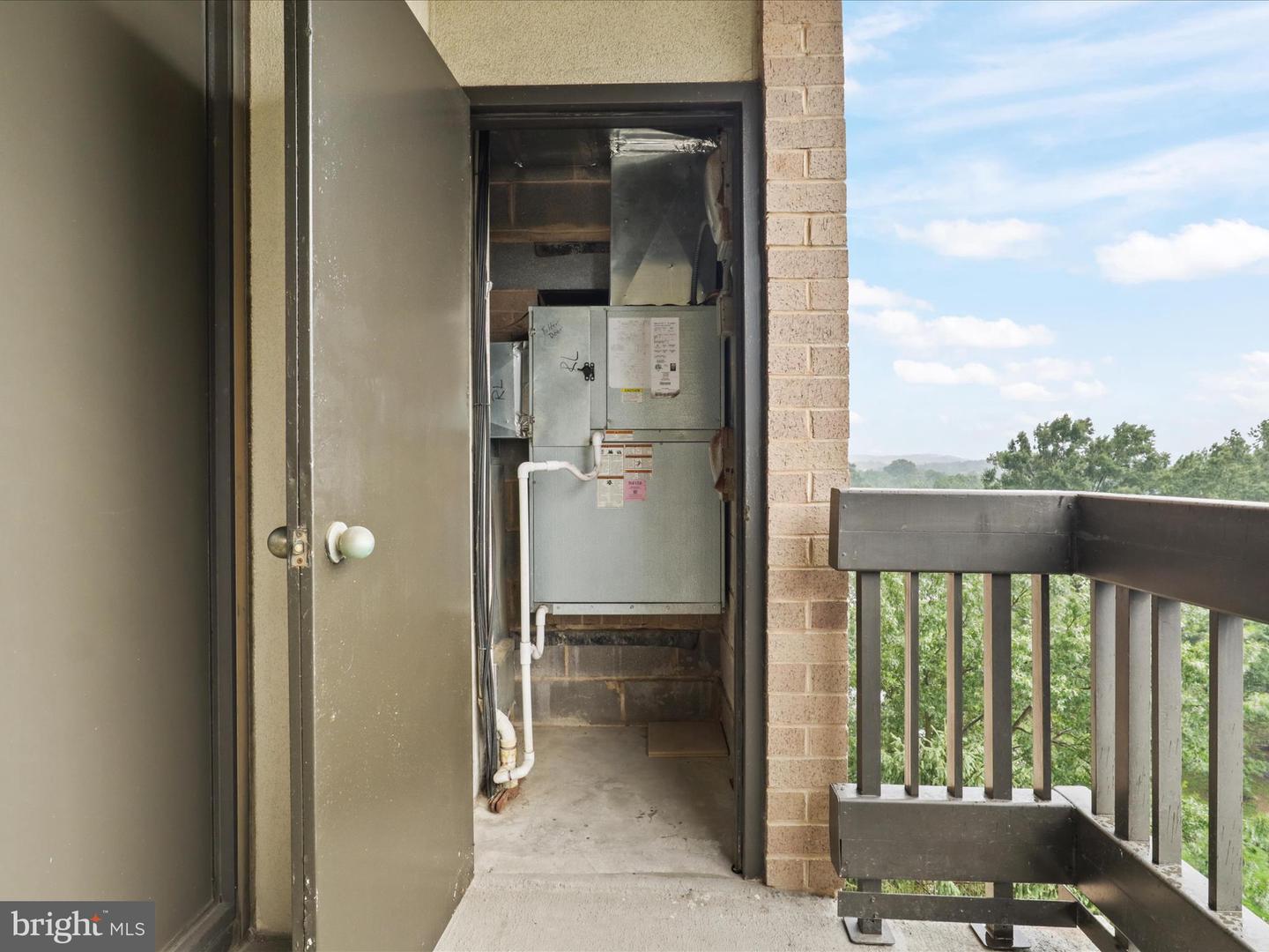 5505 SEMINARY RD #709N, FALLS CHURCH, Virginia 22041, 1 Bedroom Bedrooms, ,1 BathroomBathrooms,Residential,For sale,5505 SEMINARY RD #709N,VAFX2258874 MLS # VAFX2258874