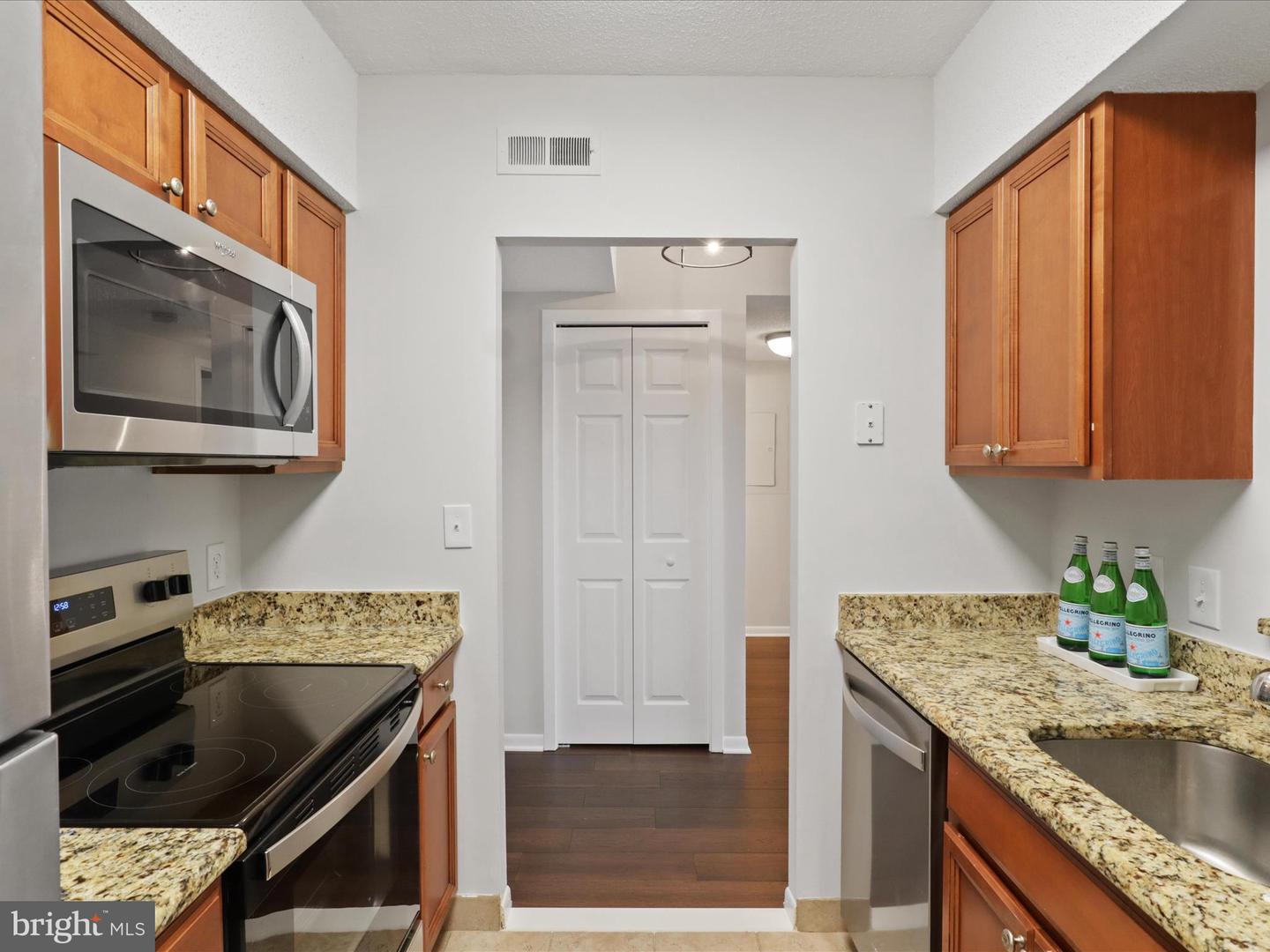 5505 SEMINARY RD #709N, FALLS CHURCH, Virginia 22041, 1 Bedroom Bedrooms, ,1 BathroomBathrooms,Residential,For sale,5505 SEMINARY RD #709N,VAFX2258874 MLS # VAFX2258874